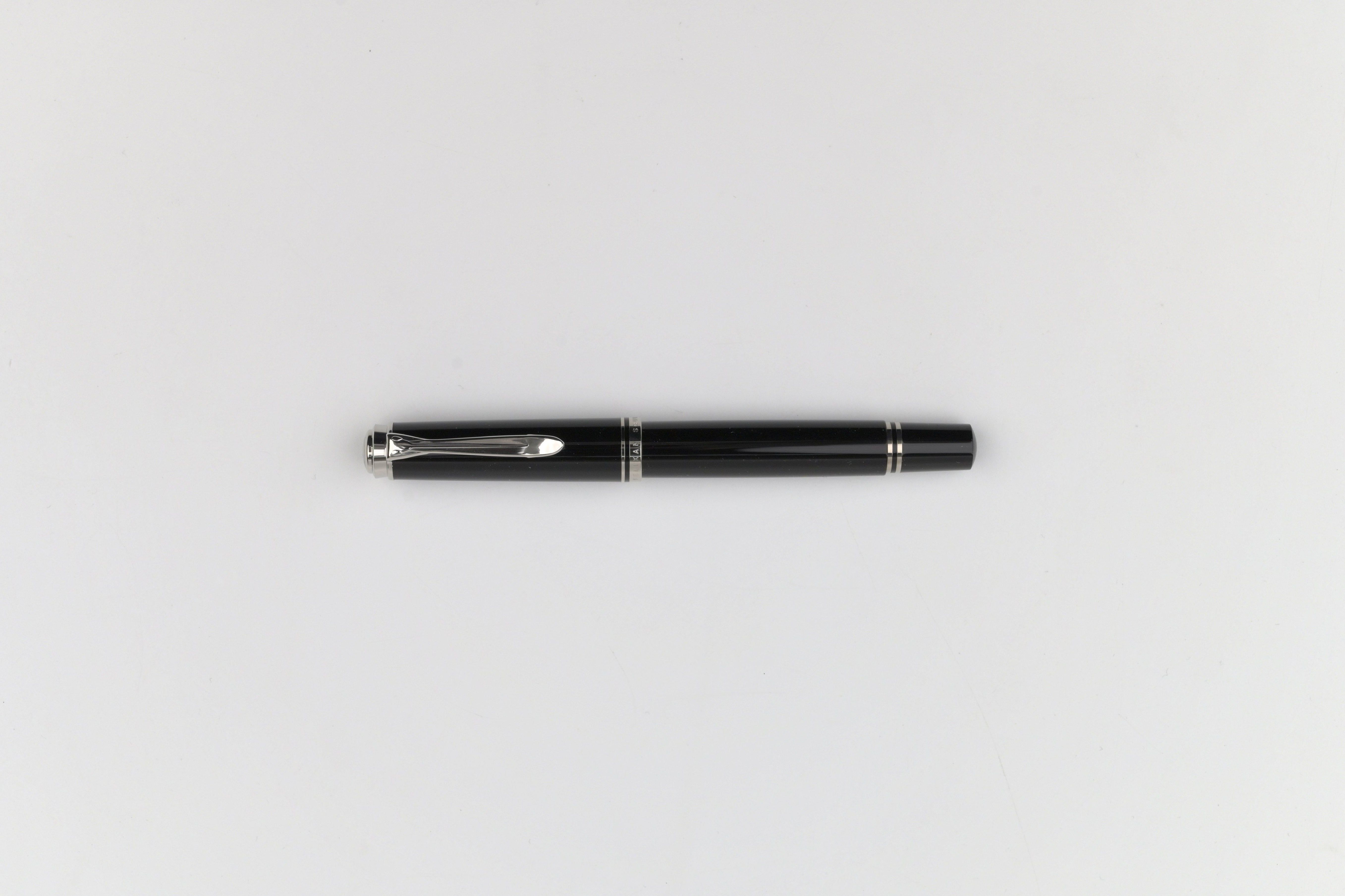 Pelikan M405 Fountain Pen - Souverän - Black-Silver – Yoseka 