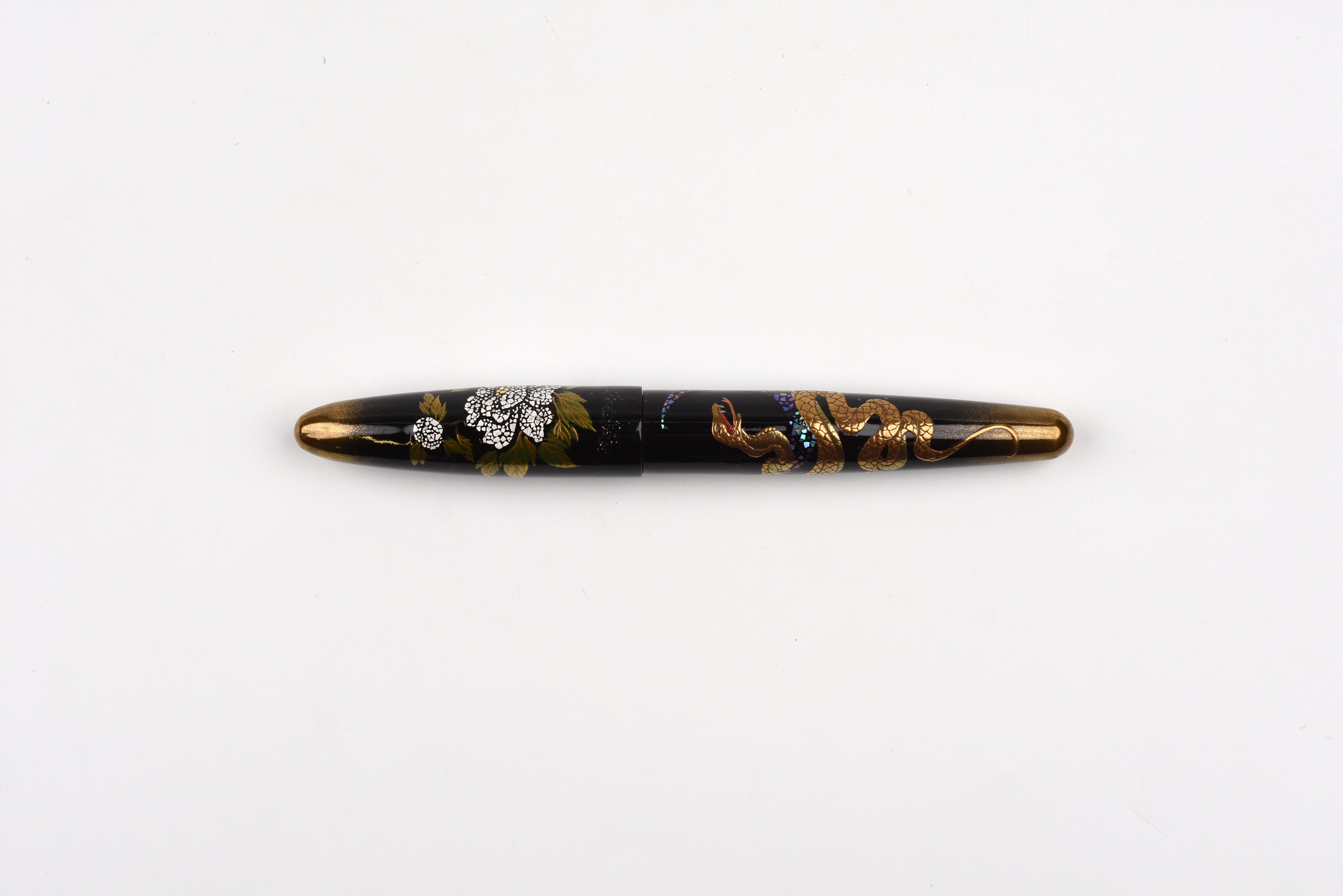 【希少】Esselte Acrippa バインダー ブラック ゴールド Taccia Empress Fountain Pen - Serpent - Limited Edition – Yoseka