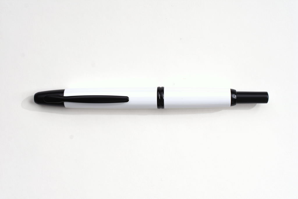Pilot Vanishing Point White / Black Matte Fountain Pen, Stub