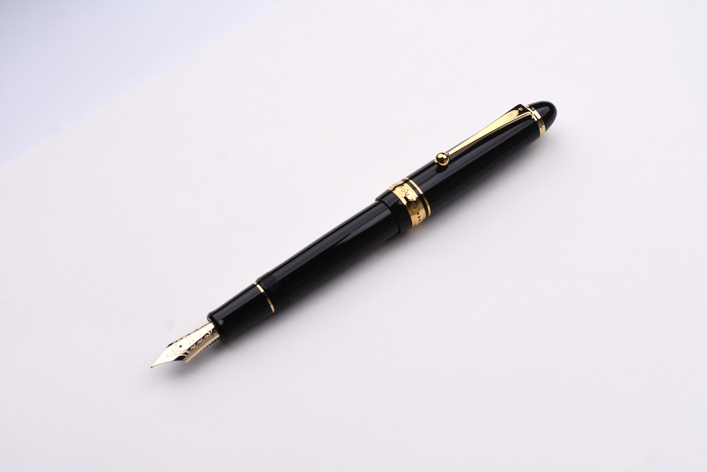 Pilot Custom 743 Fountain Pen - Black – Yoseka Stationery