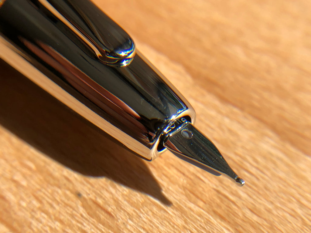 Pilot Vanishing Point Decimo Fountain Pen in Champagne - 18K Gold -  Goldspot Pens