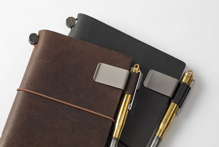 TRAVELER's Notebook Pen Holder - Medium - Brown