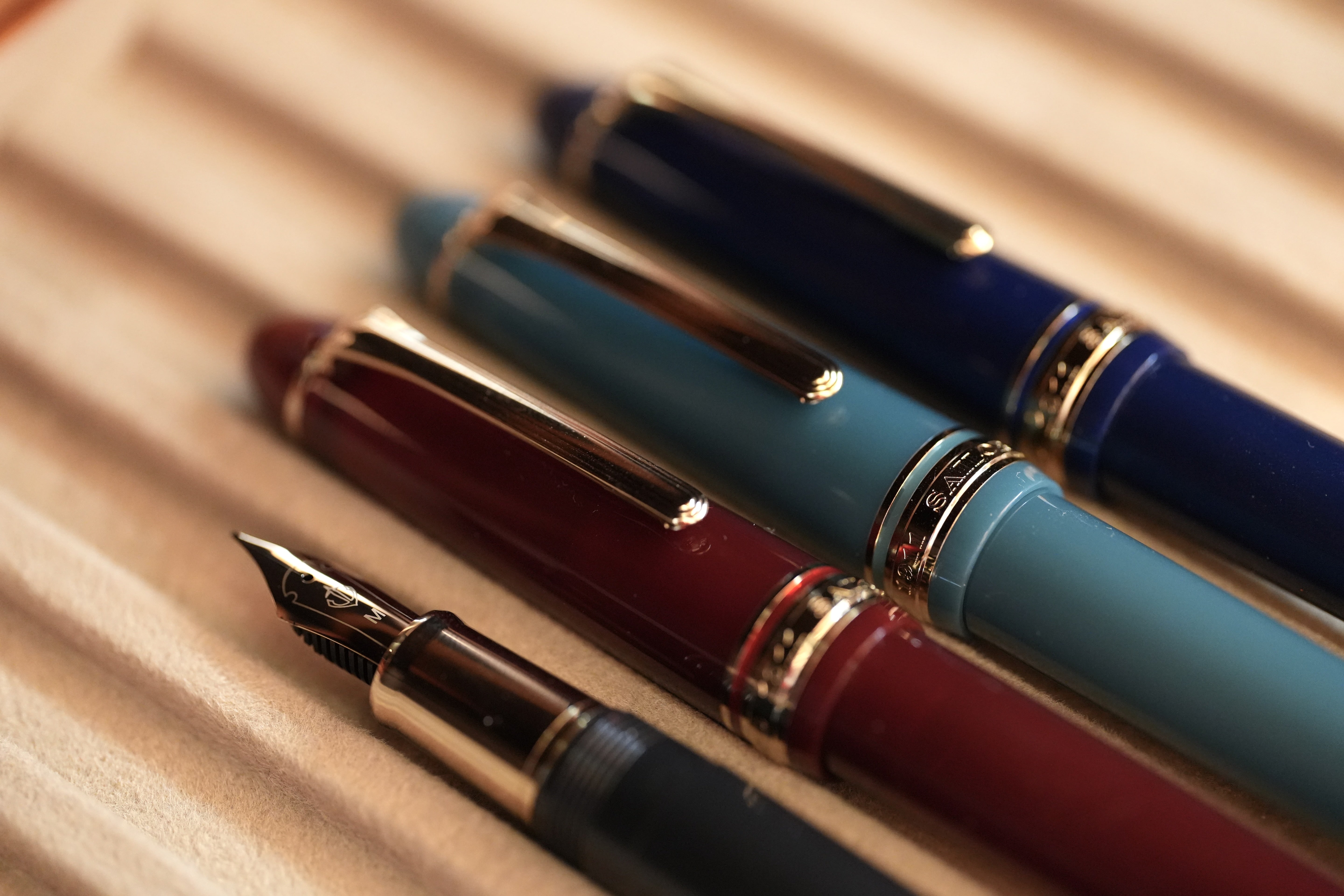 Sailor's New Steel Nib Fountain Pen: 1911 Casual L Stable