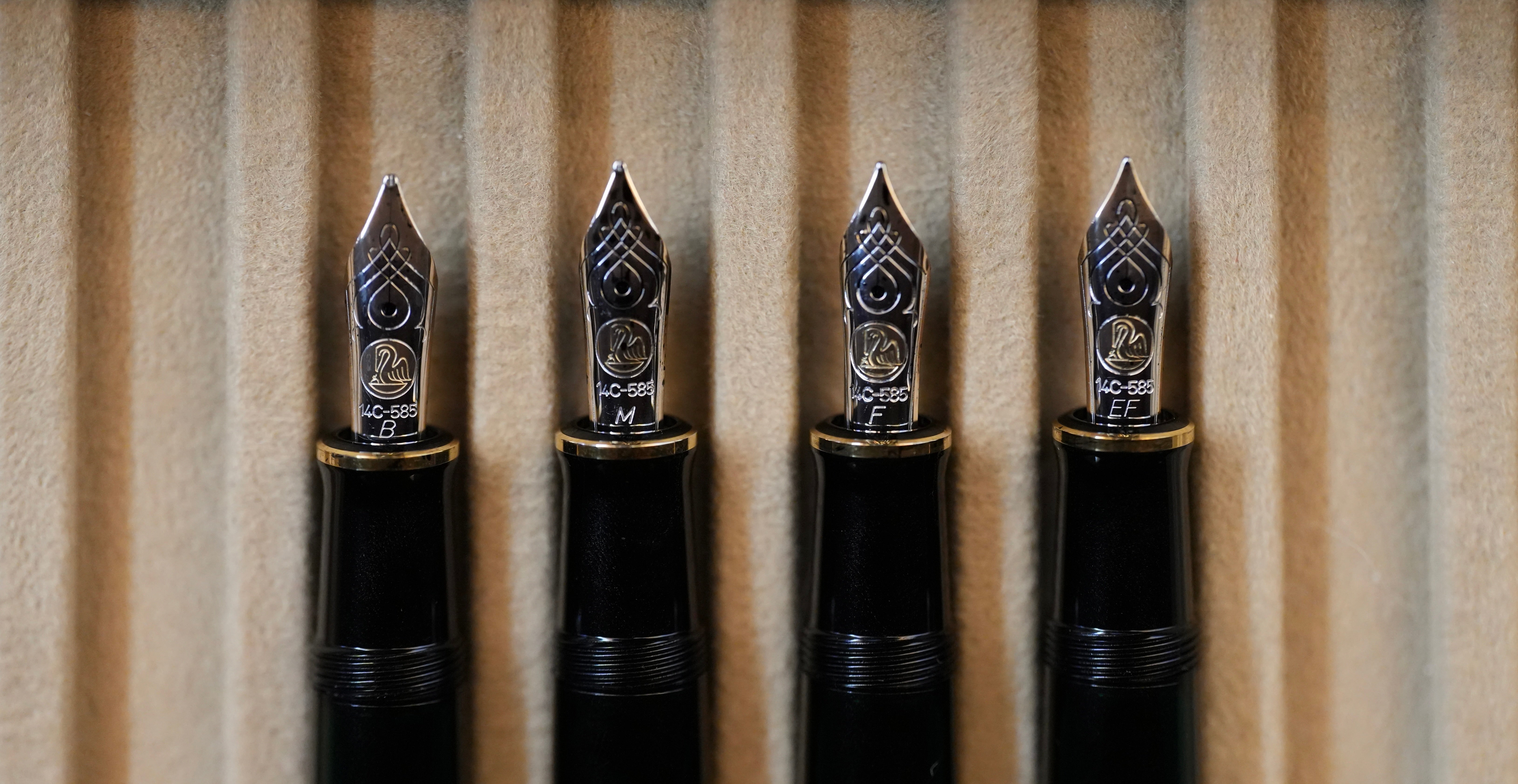 Pelikan M400 Nib Log – Yoseka Stationery