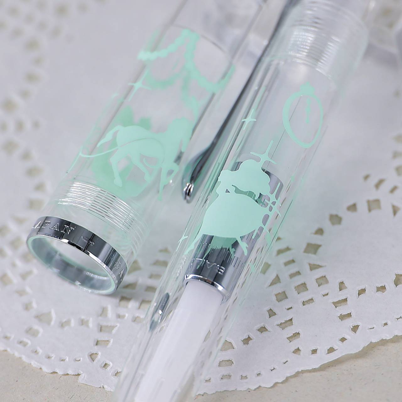 BUNGUBOX Original Fountain Pen - Cinderella's Slipper - Mint Green