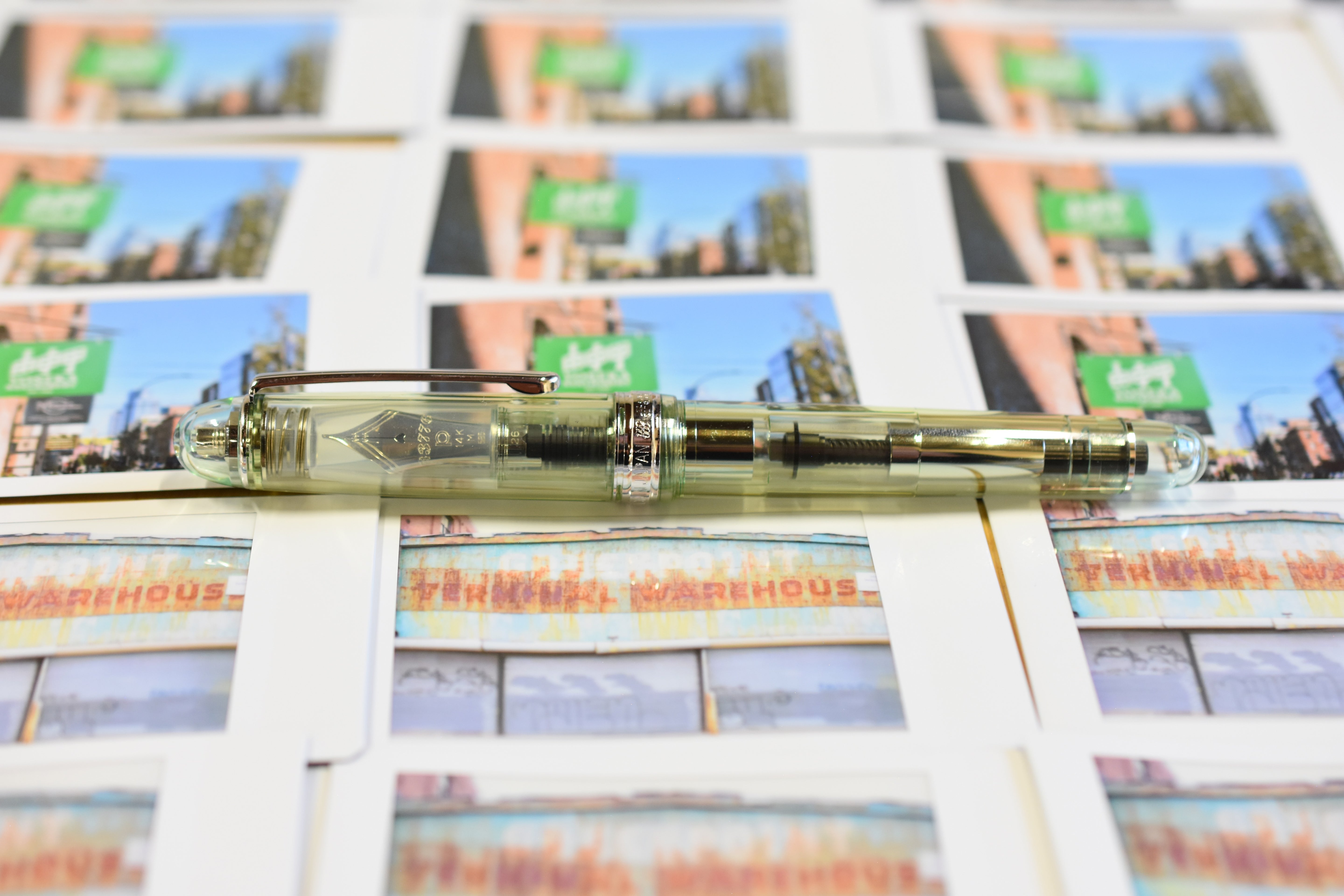 Yoseka x Platinum Century 3776 Fountain Pen - Greenpoint