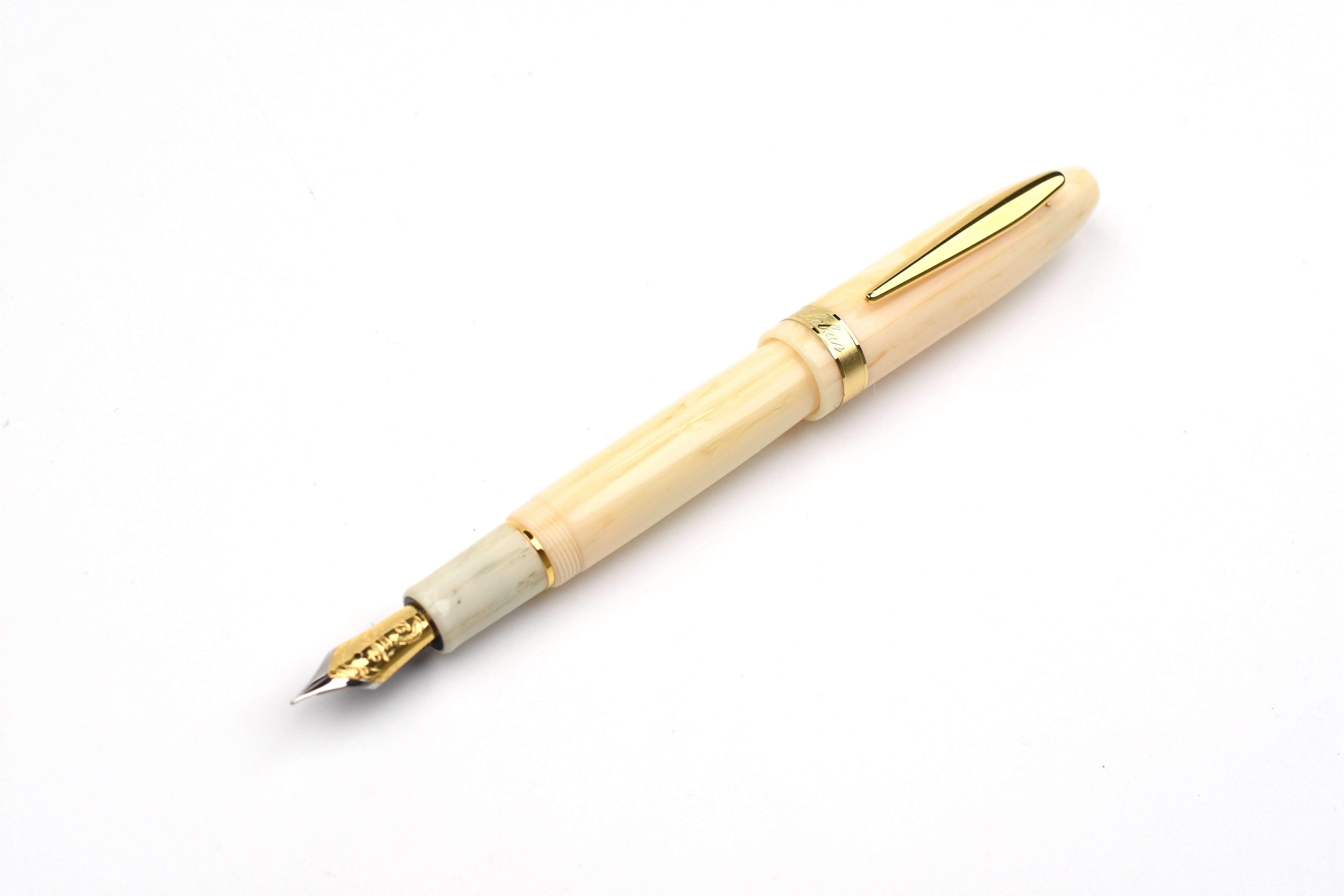 Laban Taroko Fountain Pen - Moon Cave