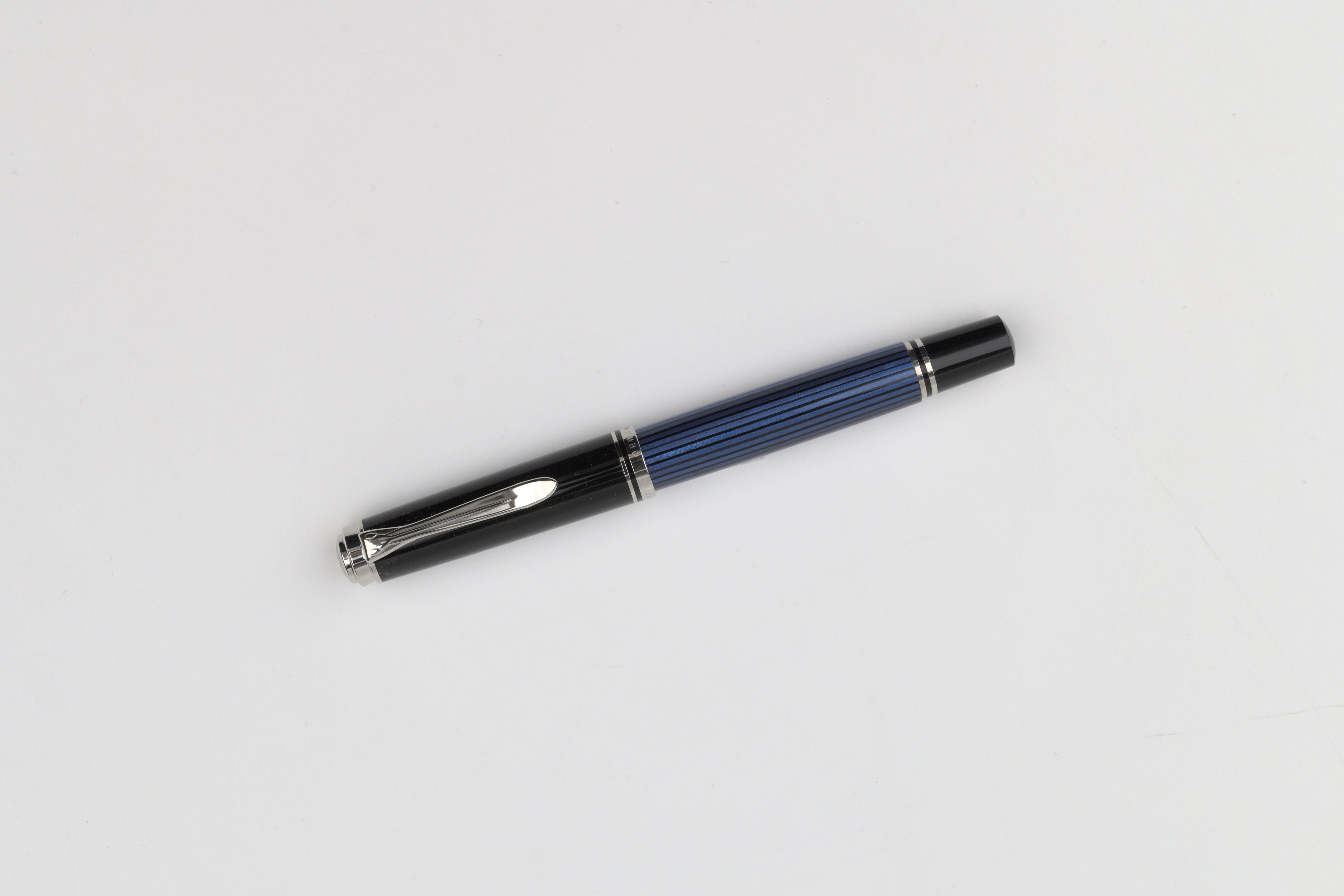 Pelikan M405 Fountain Pen - Souverän - Black-Blue – Yoseka Stationery