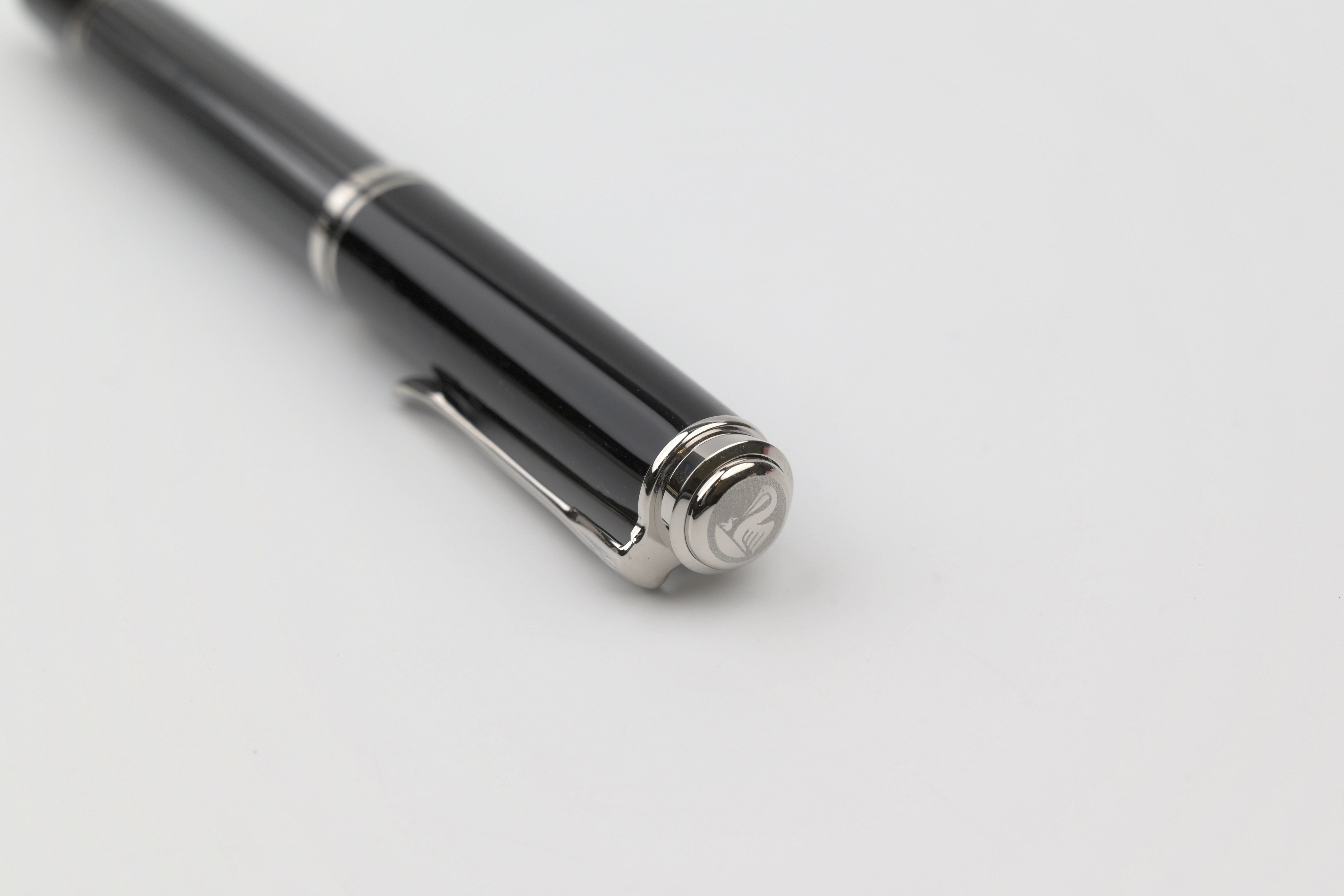 Pelikan M405 Fountain Pen - Souverän - Stresemann Anthracite