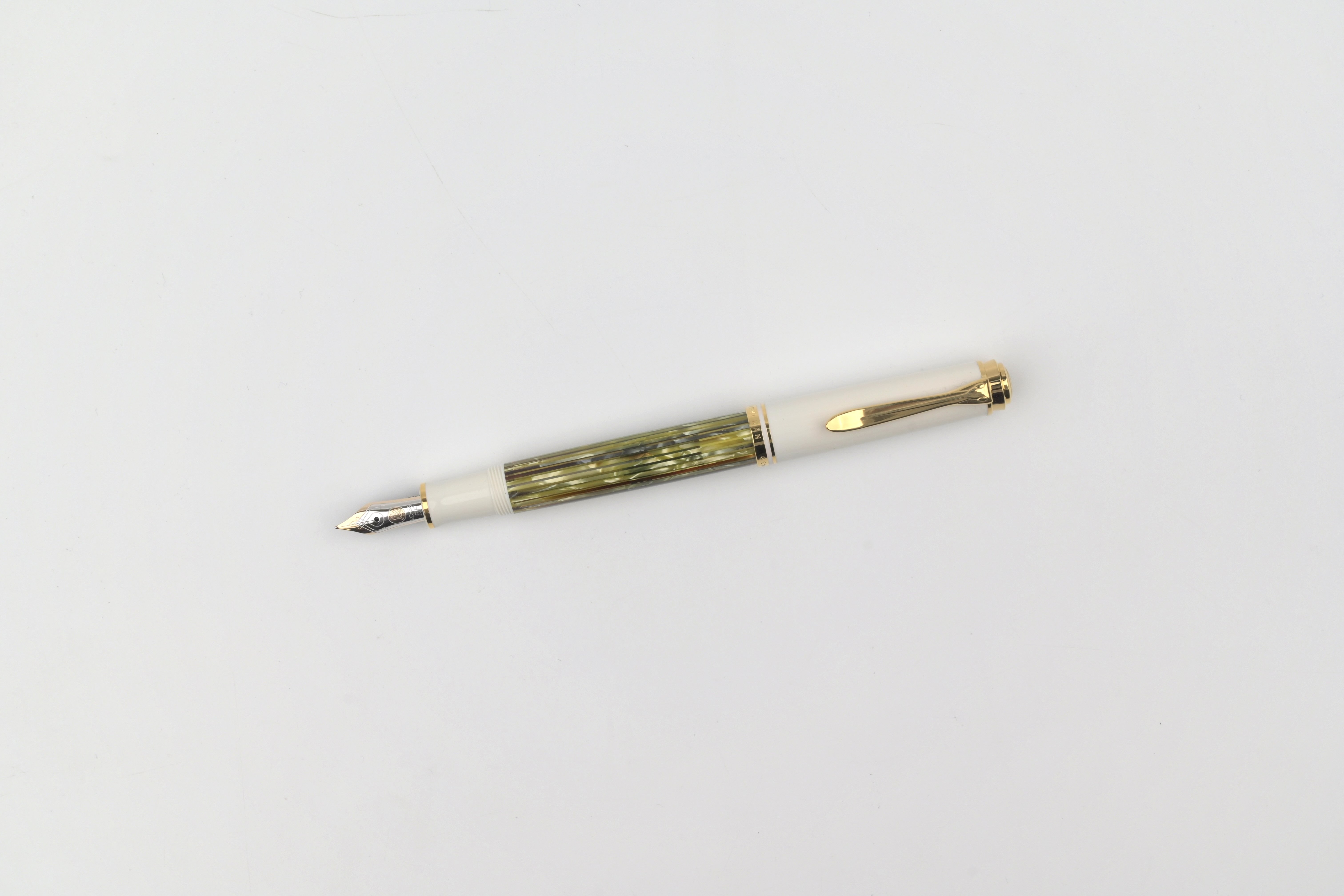 Pelikan M400 Fountain Pen - Souverän - Tortoiseshell White