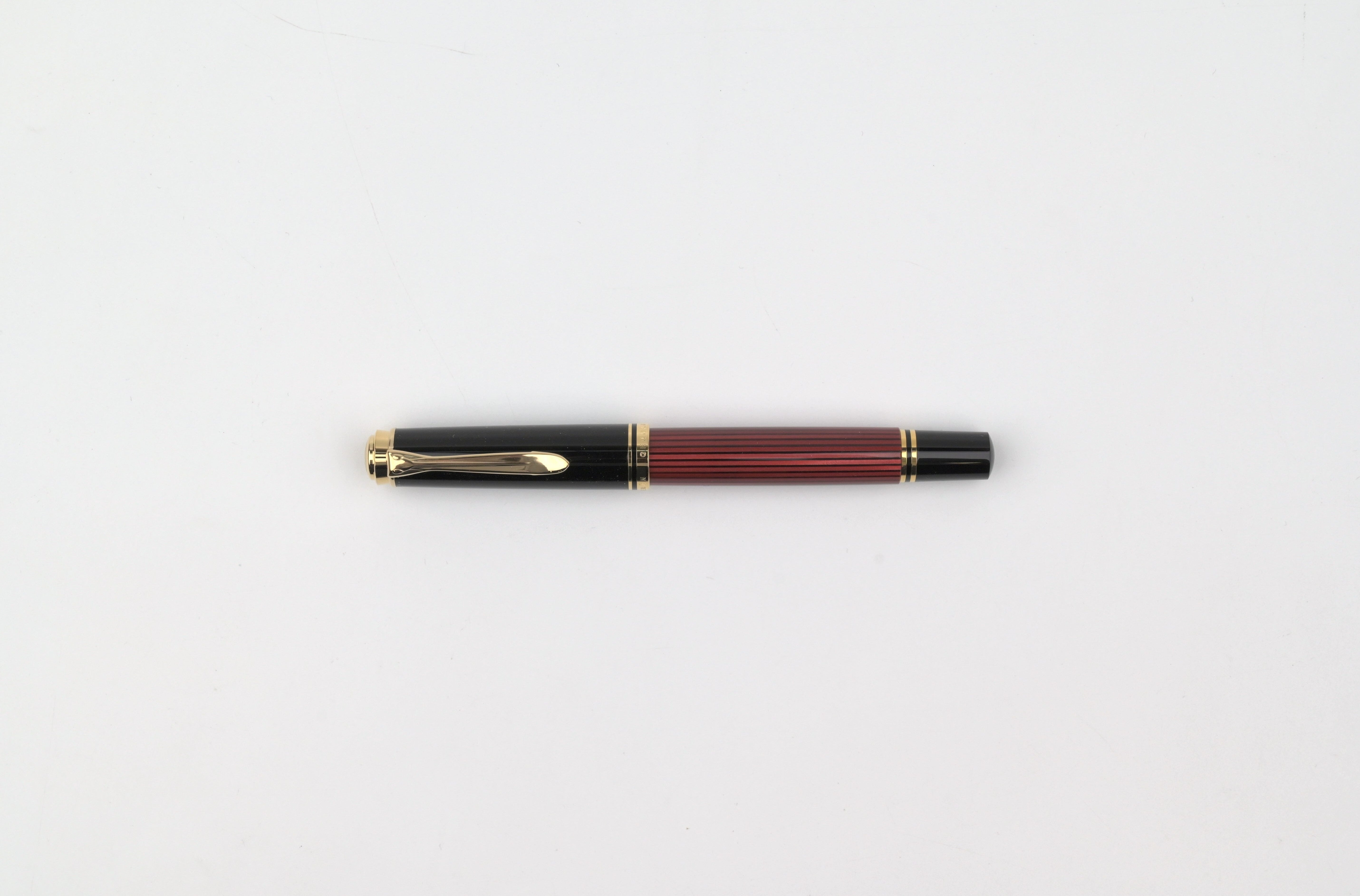 Pelikan 万年筆 赤/黒 新品 箱付き　M400 Pelikan M400 Fountain Pen - Souverän - Black-Red – Yoseka Stationery