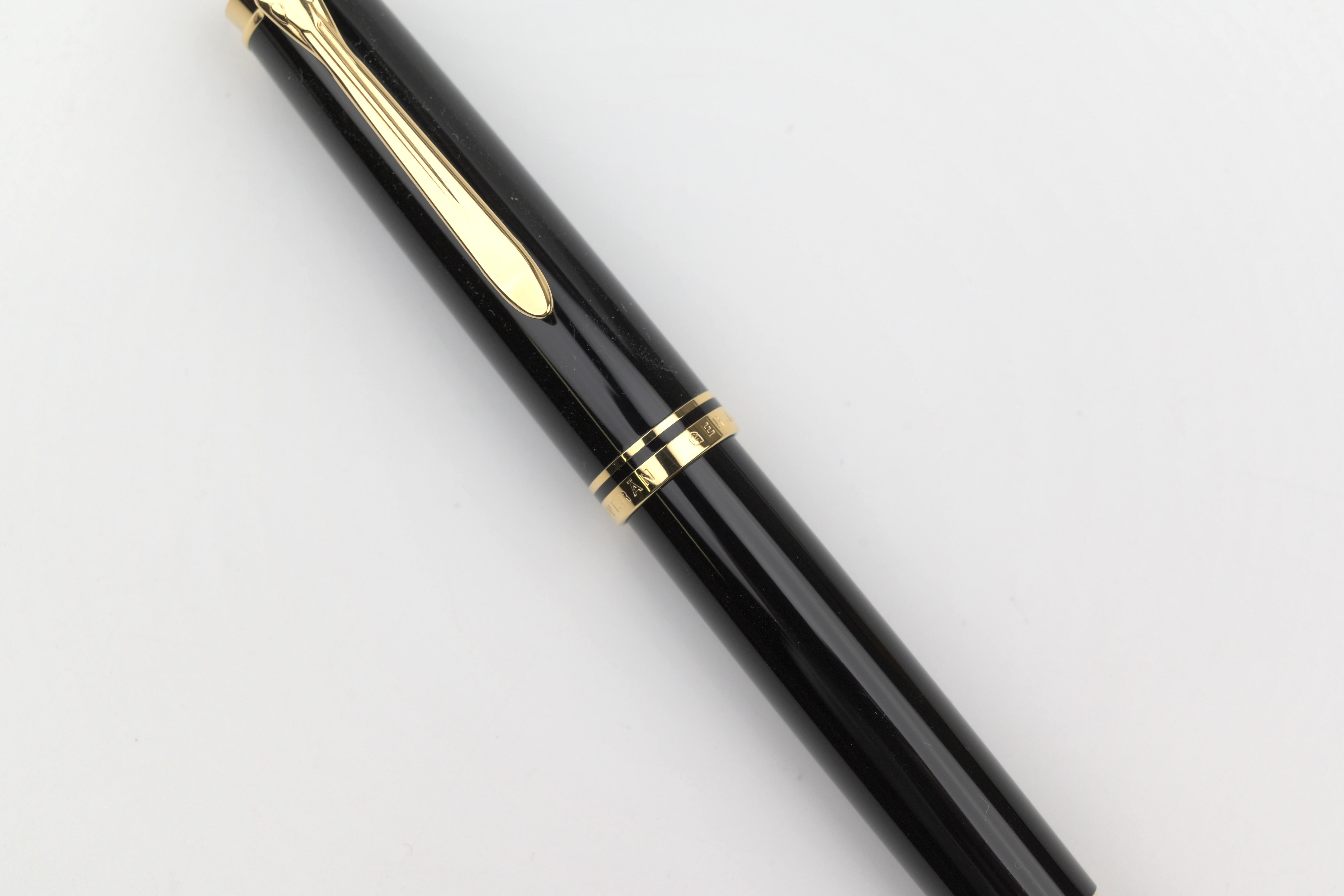 Pelikan M600 Fountain Pen - Souverän - Black – Yoseka Stationery