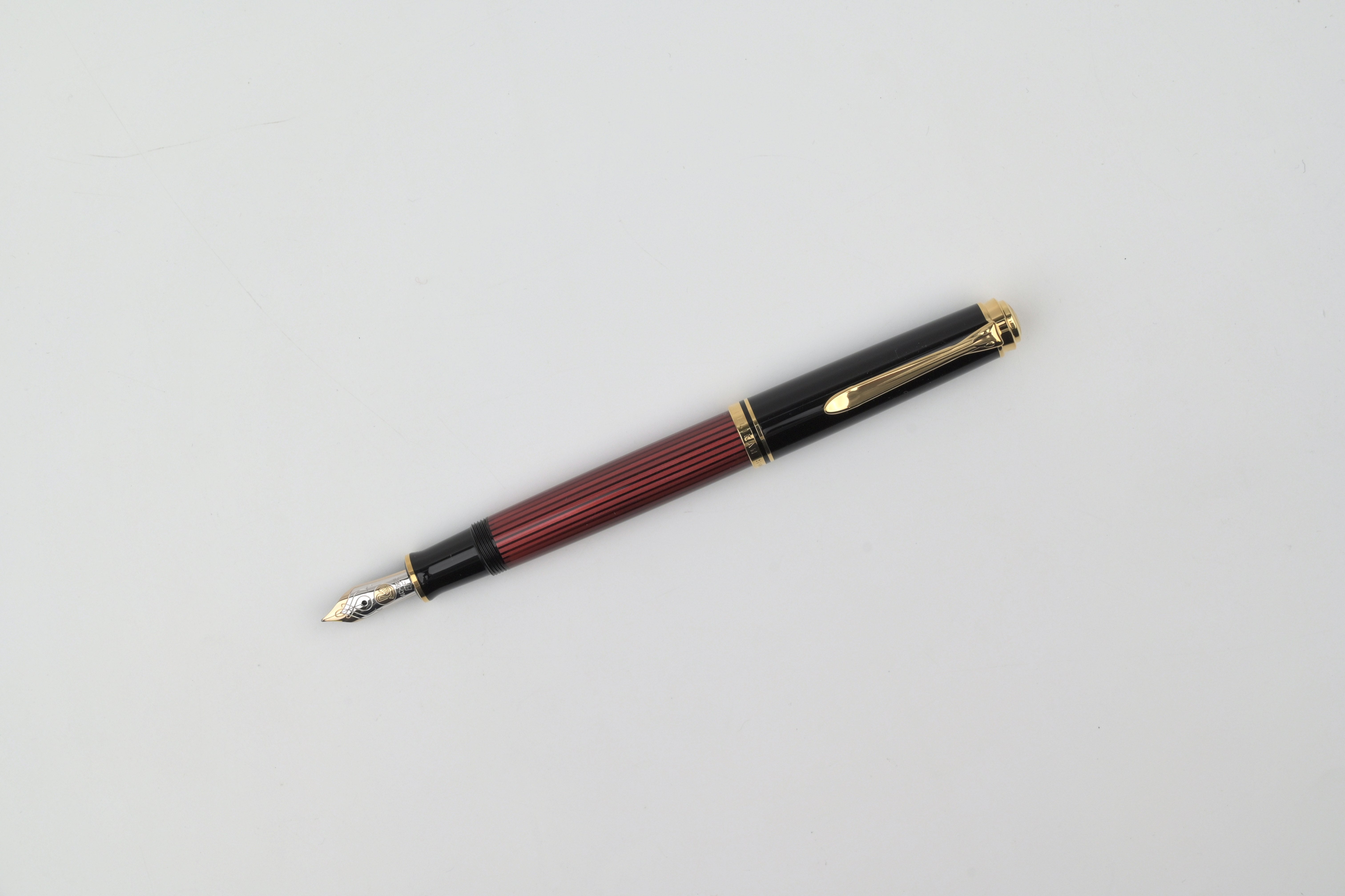 Pelikan M600 Fountain Pen - Souverän - Black-Red – Yoseka Stationery