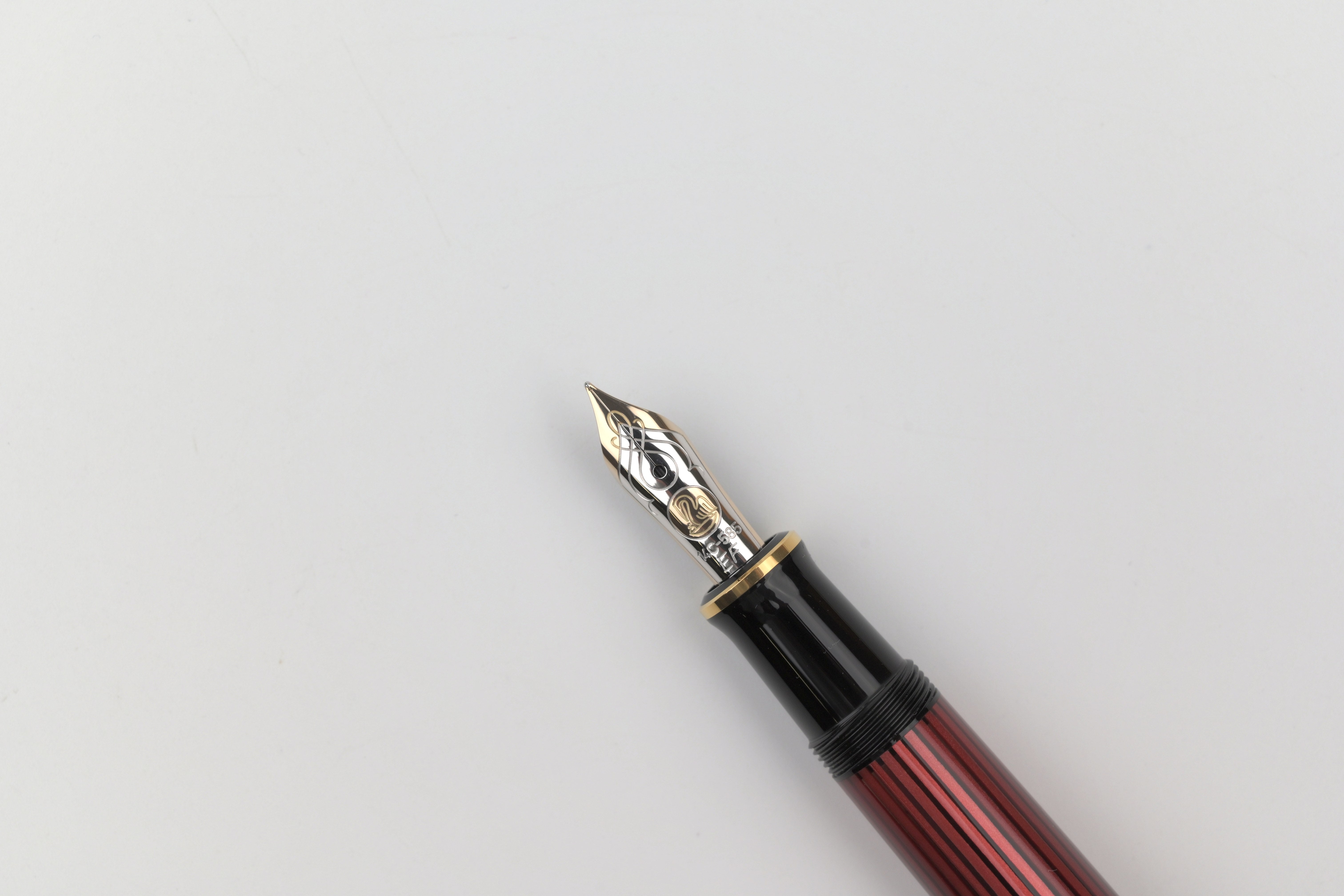 Pelikan M600 Fountain Pen - Souverän - Black-Red – Yoseka Stationery