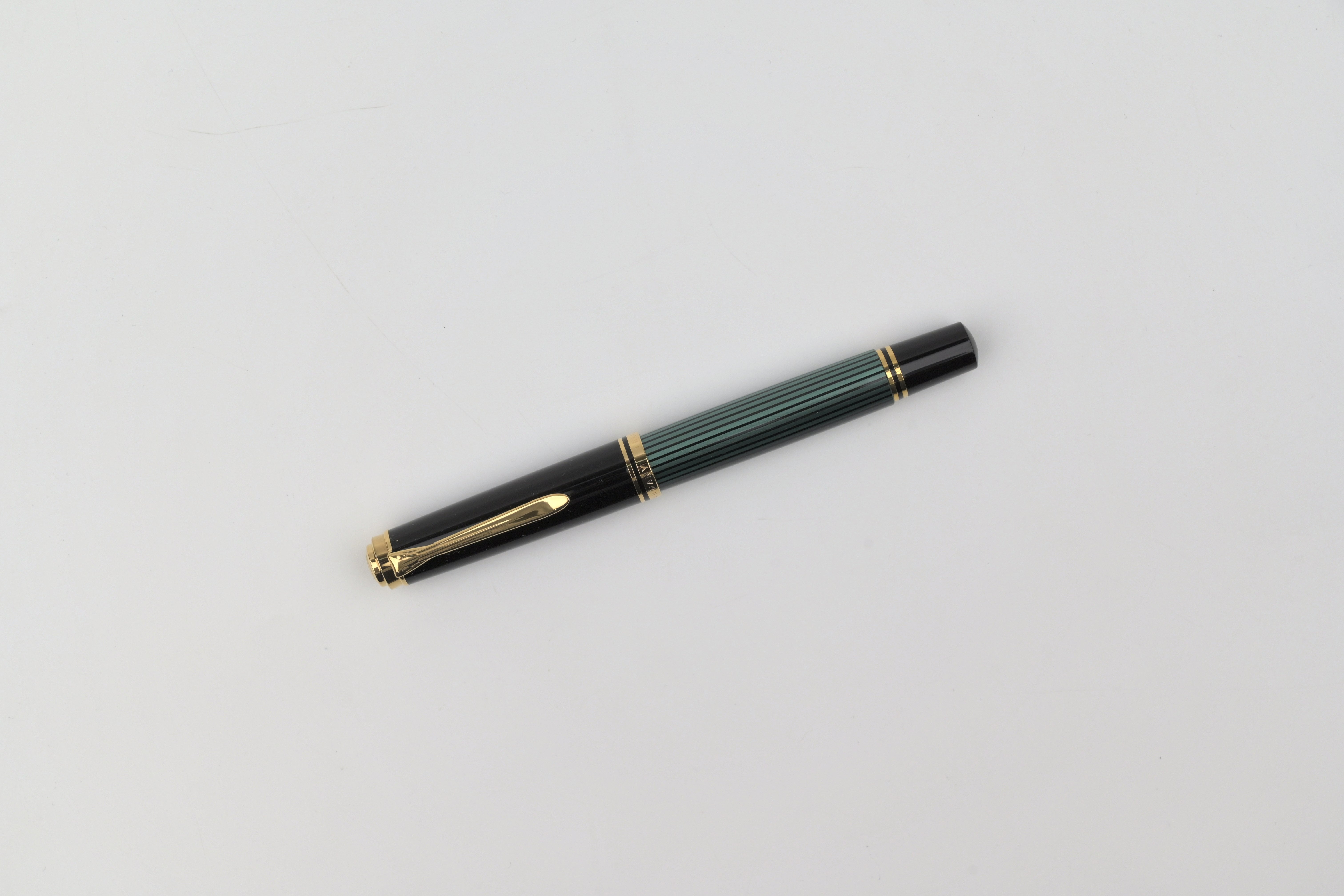 Pelikan M600 Fountain Pen - Souverän - Black-Green – Yoseka Stationery