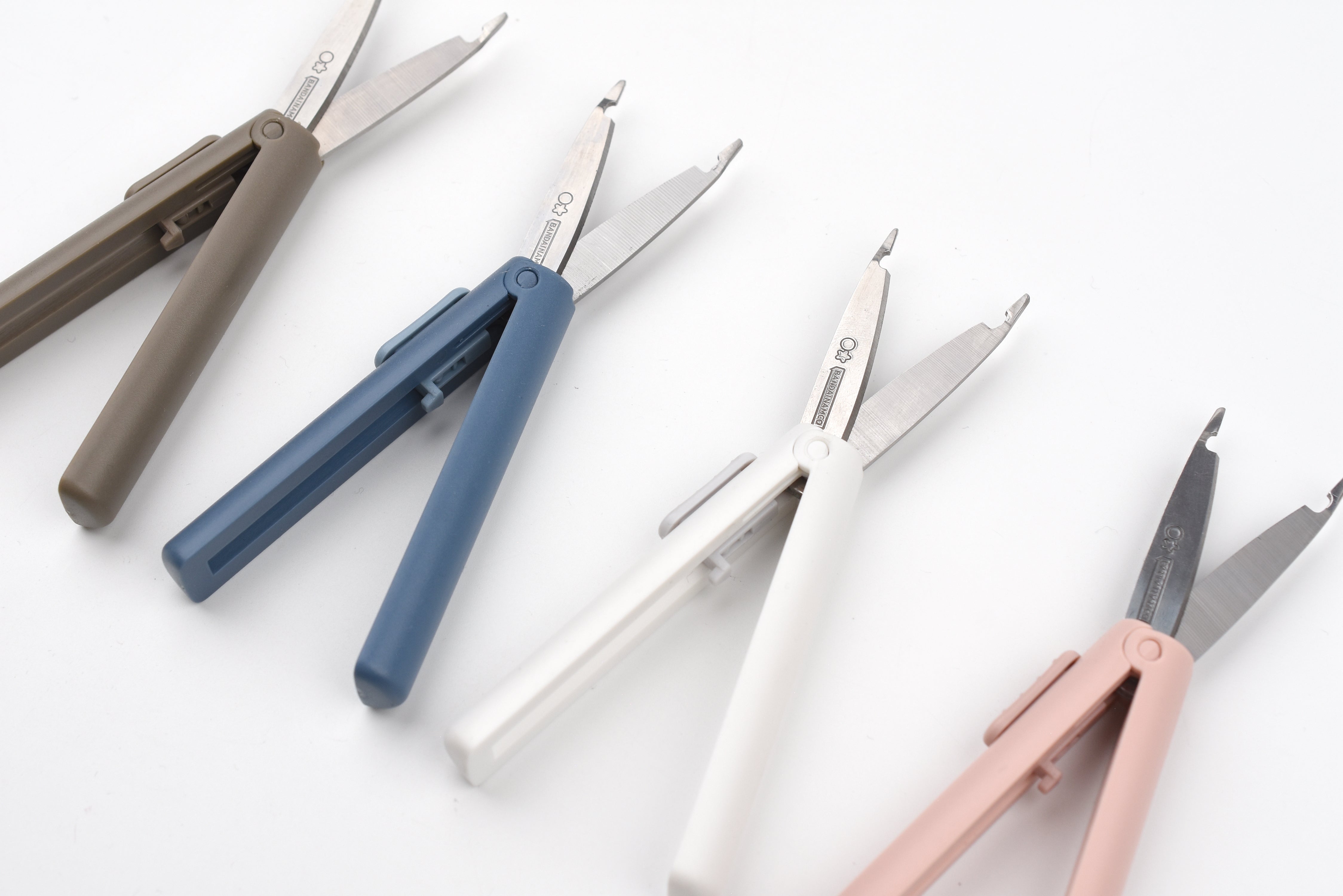 Sun-Star Stickyle Tsumamuno Scissors + Tweezers