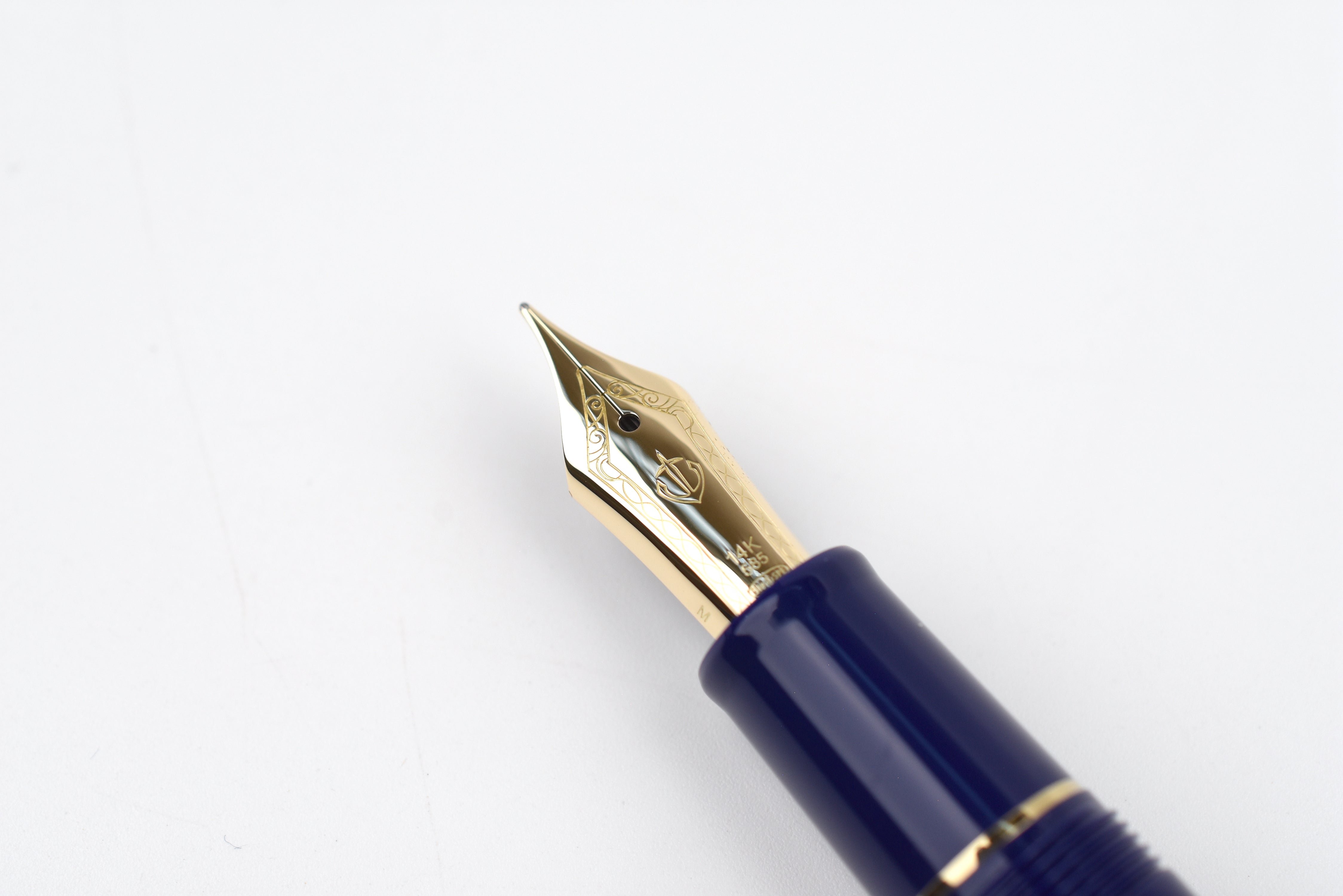 Sailor 1911 Large Fountain Pen - 14K Gold Trim - Blue – Yoseka