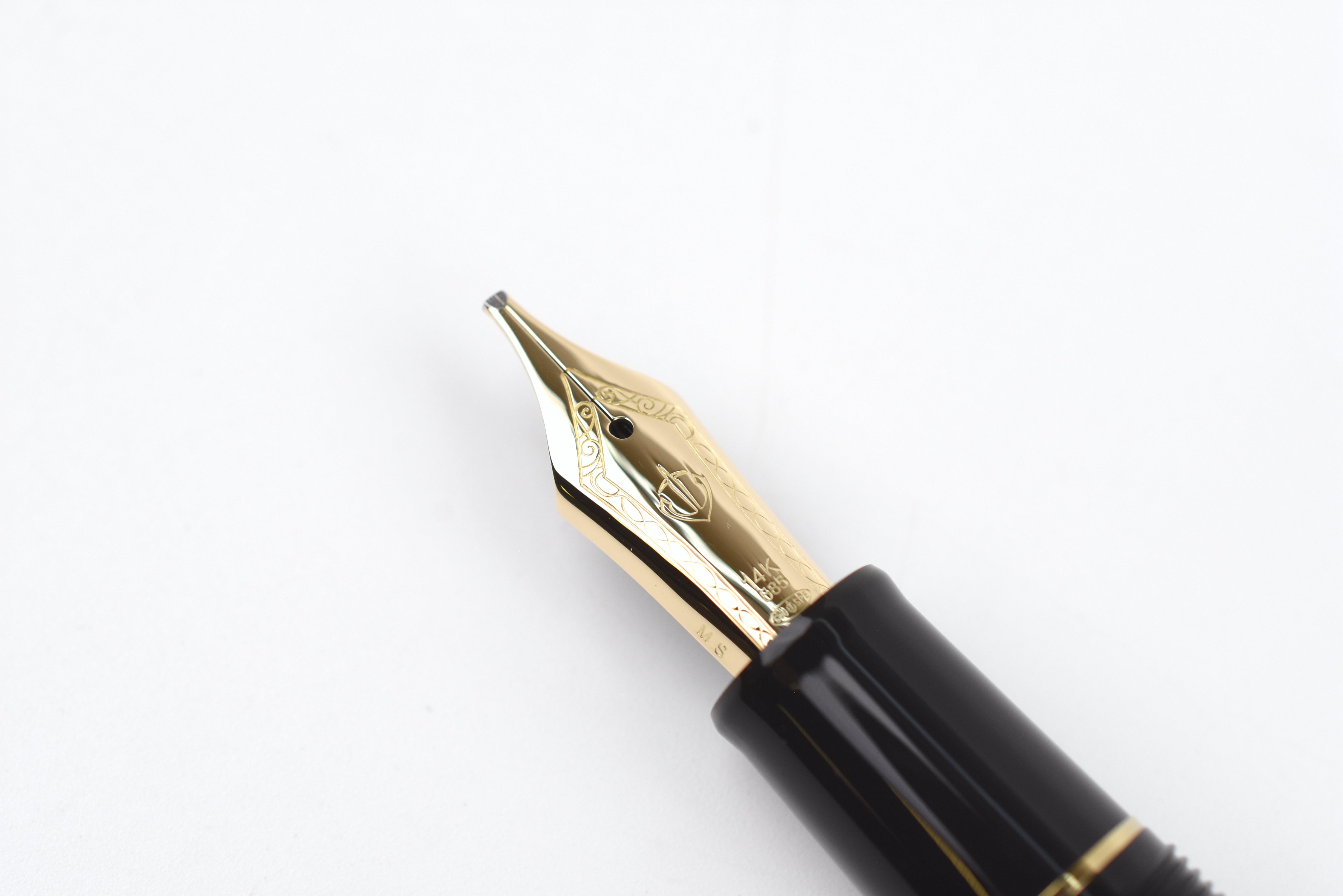 Sailor 1911 Large Fountain Pen - 14K Gold Trim - Black – Yoseka