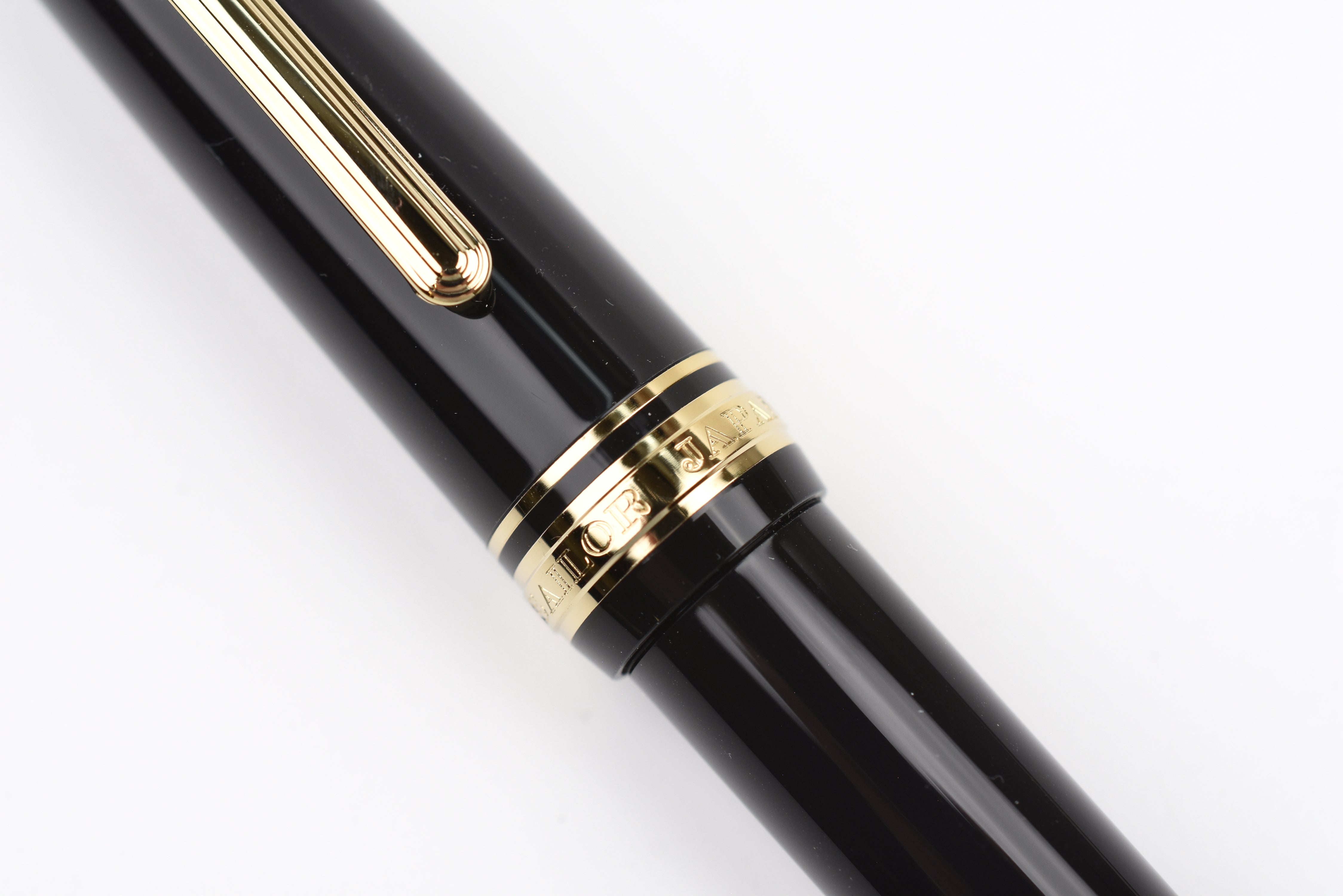 Sailor 1911 Large Fountain Pen - 14K Gold Trim - Black – Yoseka