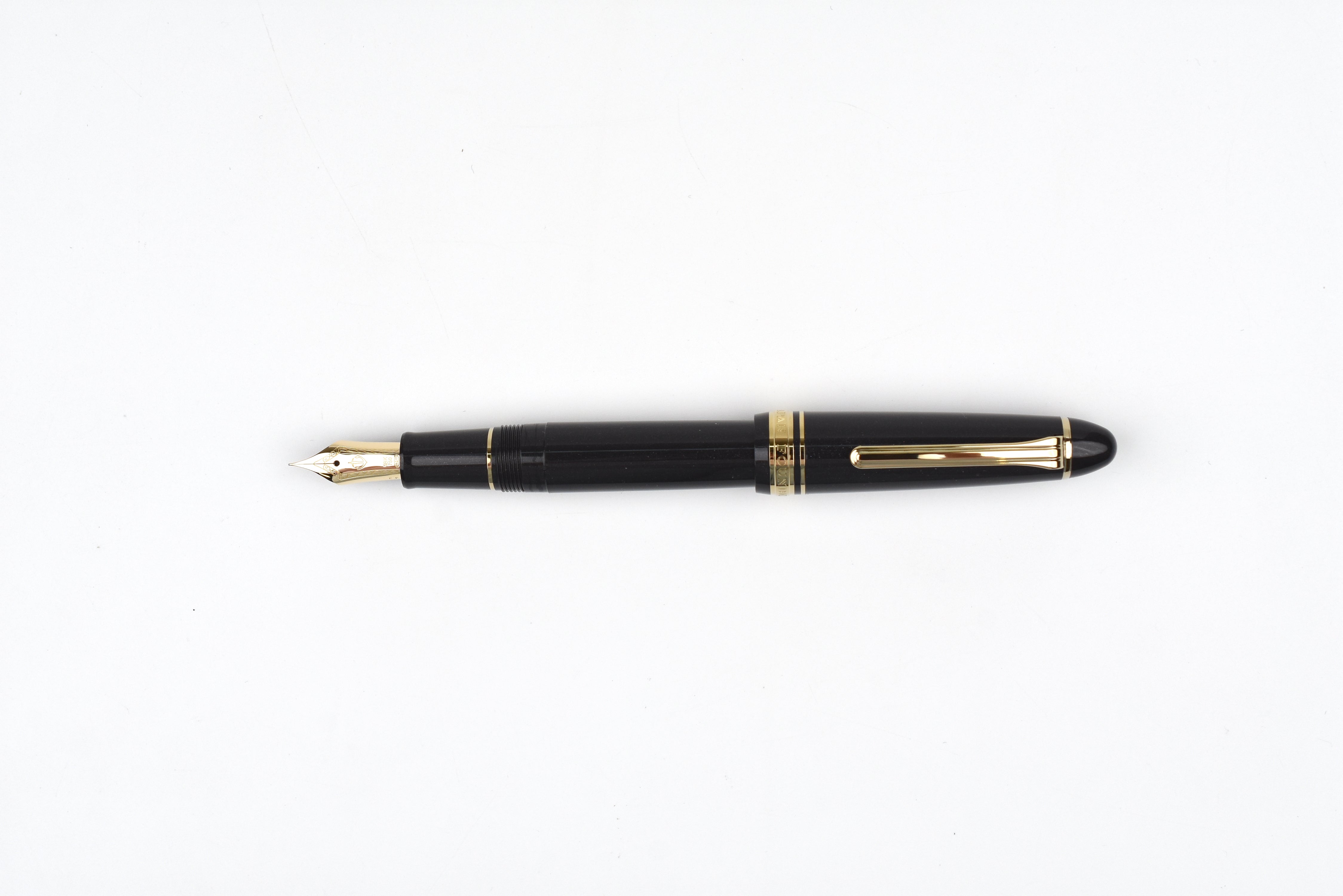 Sailor 1911 Large Fountain Pen - 18K Gold Trim - Shining Black