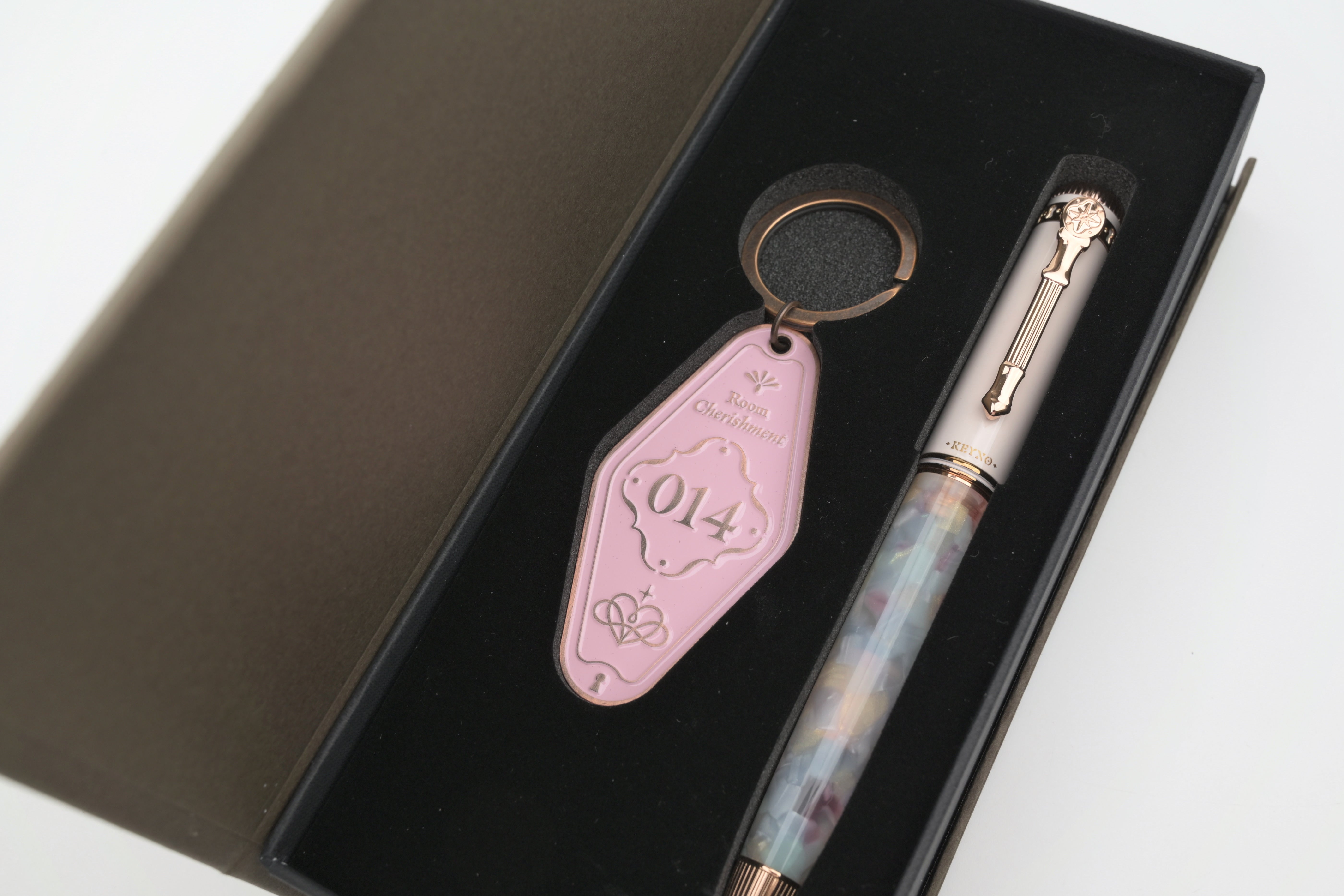 Dominant Industry - Keyno Fountain Pen - No. 014 Cherishment