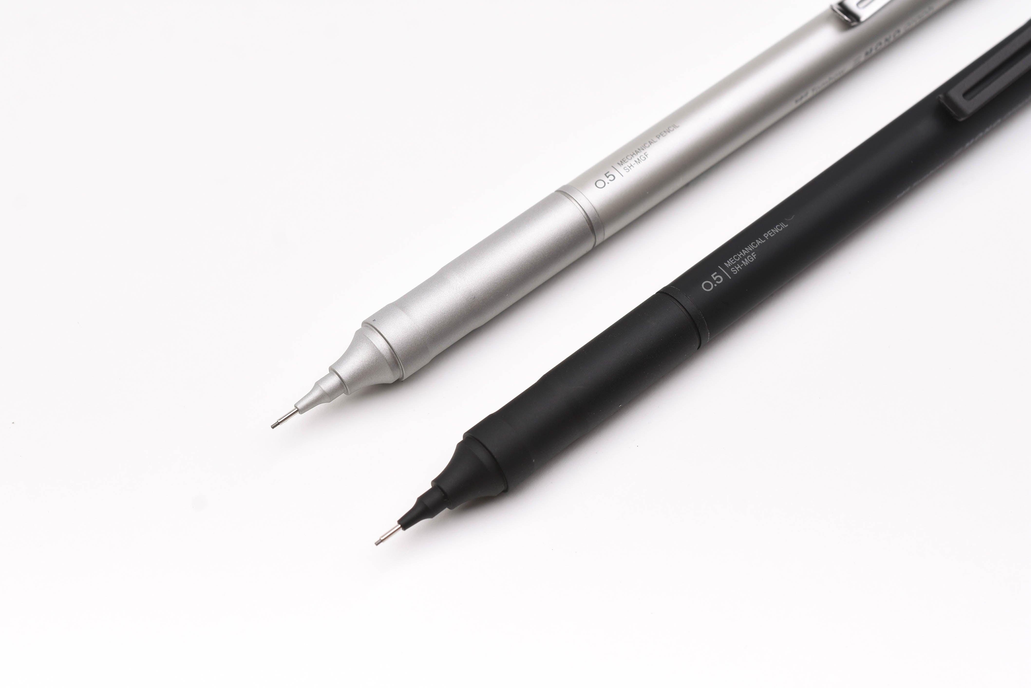 Tombow Mono Graph Fine Mechanical Pencil 0.5mm Silver DPA-112A Made in Tombow Mono Graph Fine Mechanical Pencil 0.5mm Silver DPA-112A Made in