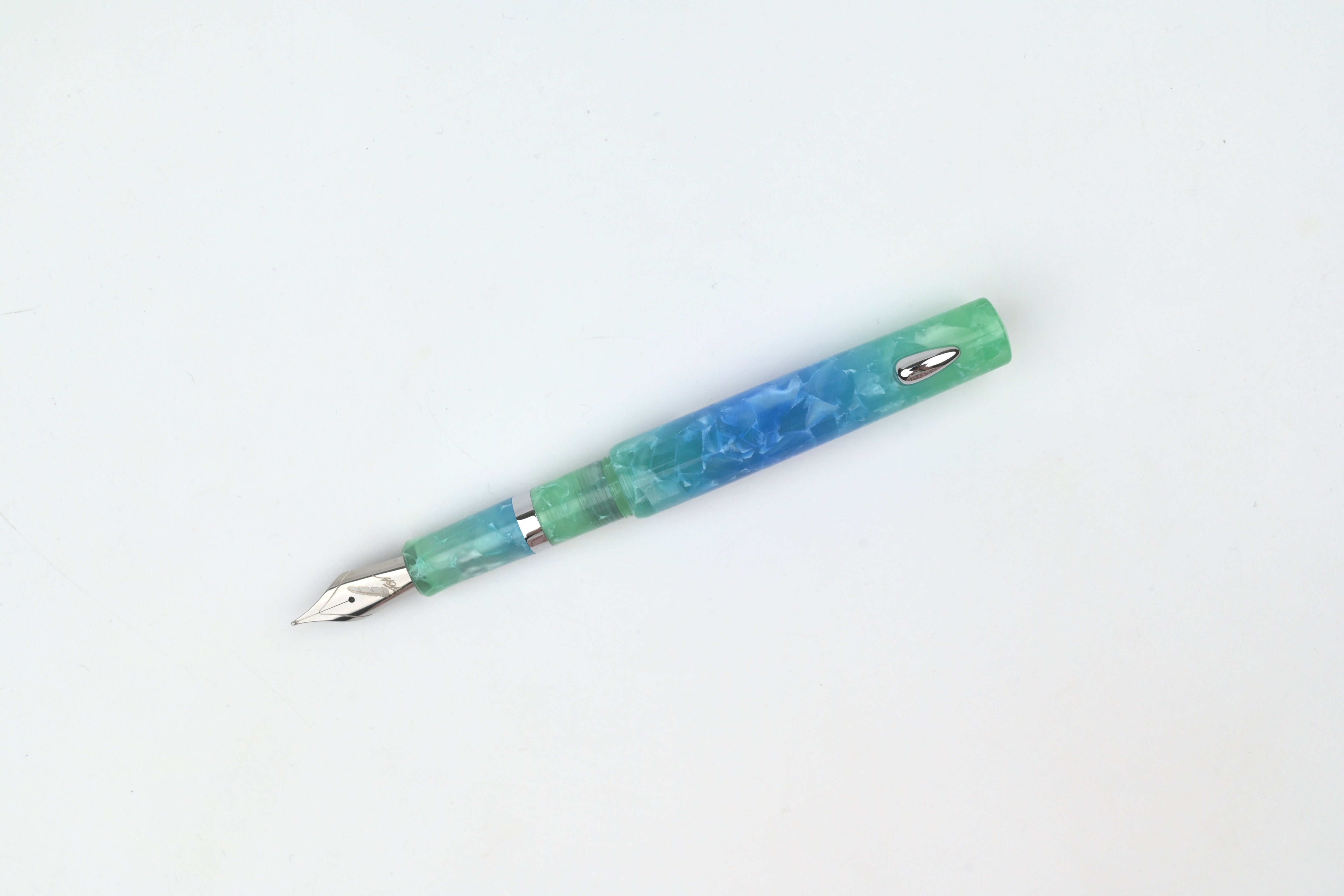 Fine Writing International Pencket Pocket Fountain Pen - Icicle