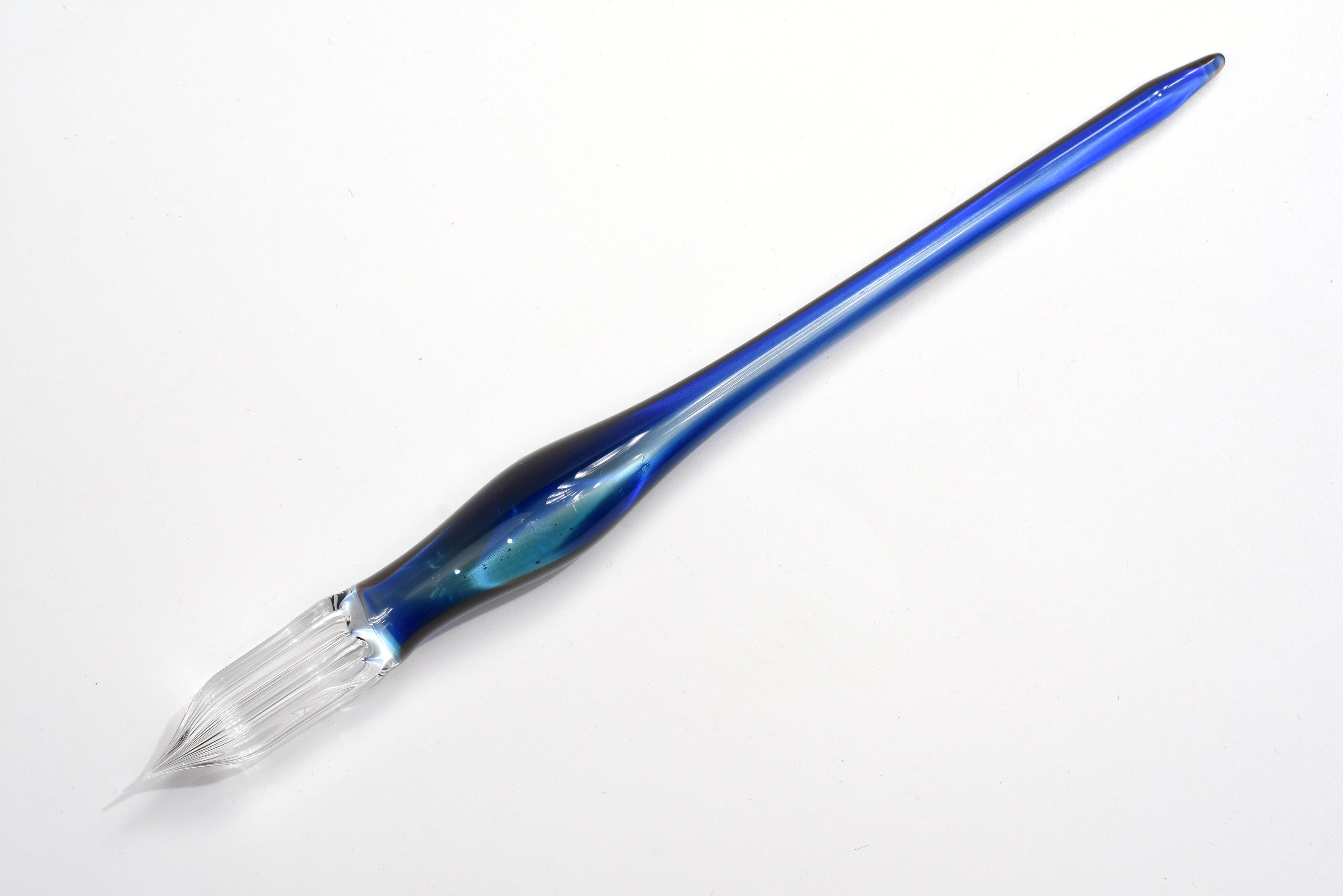 Glass Studio AUN Glass Pen - The changing colors of winter