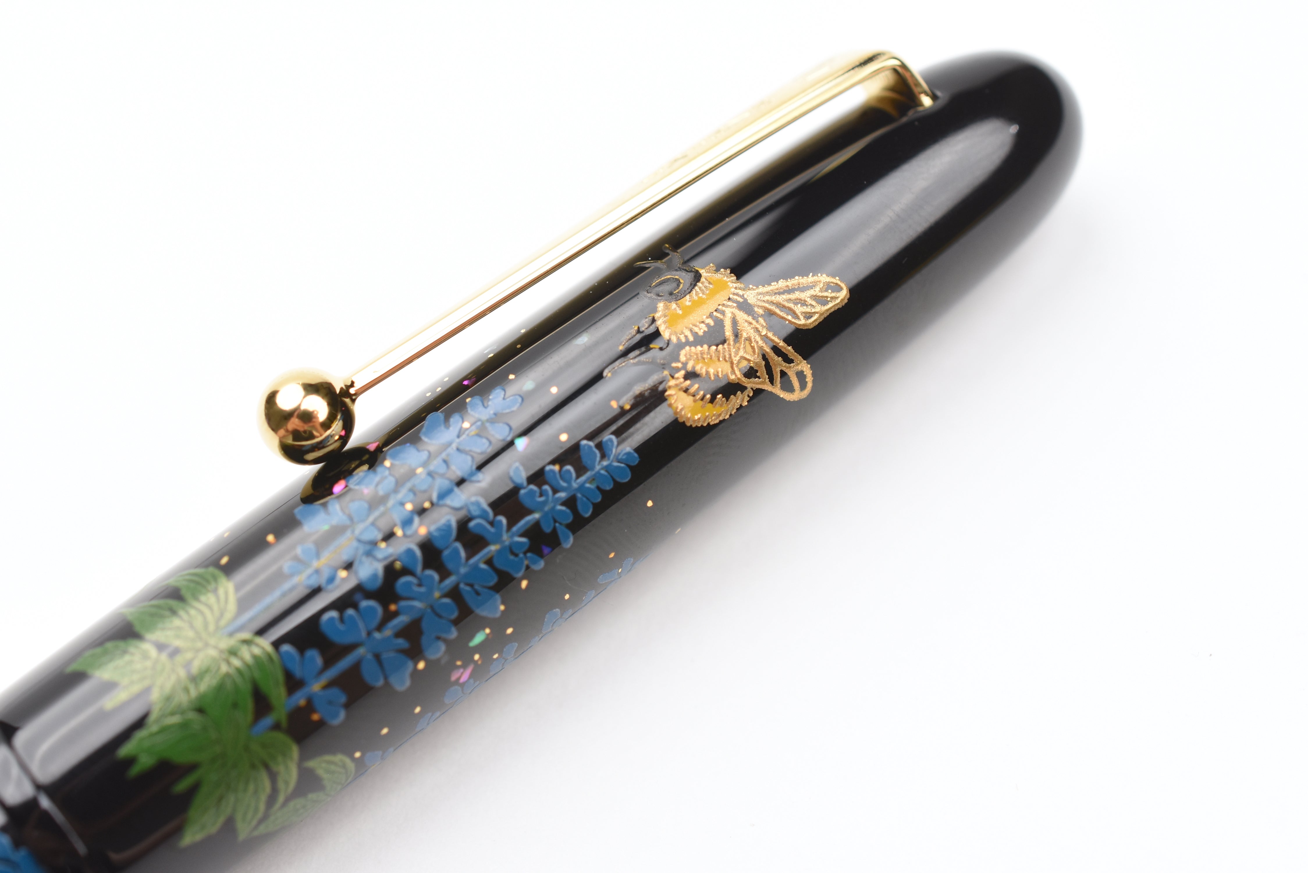Pilot - Namiki Yukari Maki-e Fountain Pen - Bumblebee - Limited