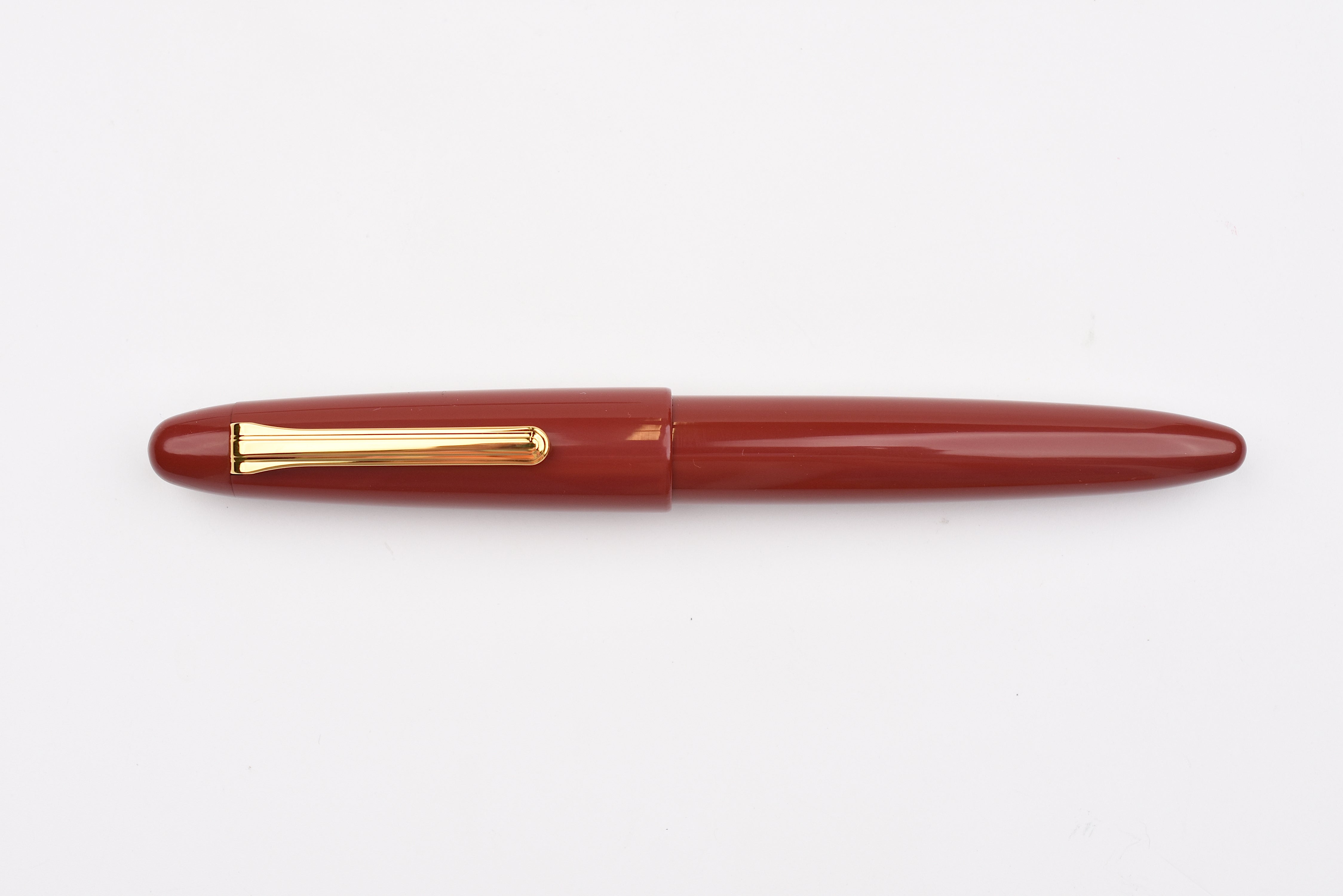 Sailor 1911 King of Pen - Color Urushi Kaga - Ebonite Fountain Pen - Wine Red