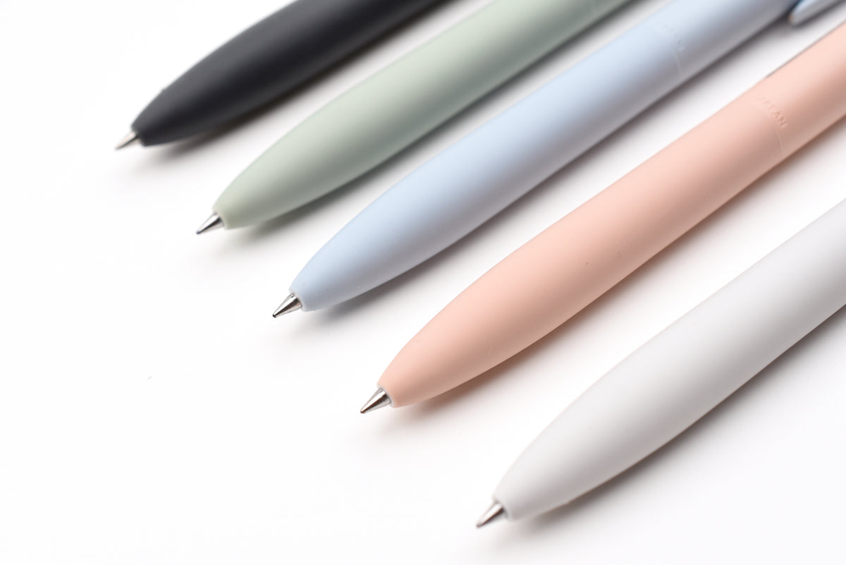Jetstream Ink Uni Jetstream Ballpoint Pen - Lite Touch Ink - 0.5mm – Yoseka Stationery