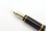 Pilot Grance - Pearl White