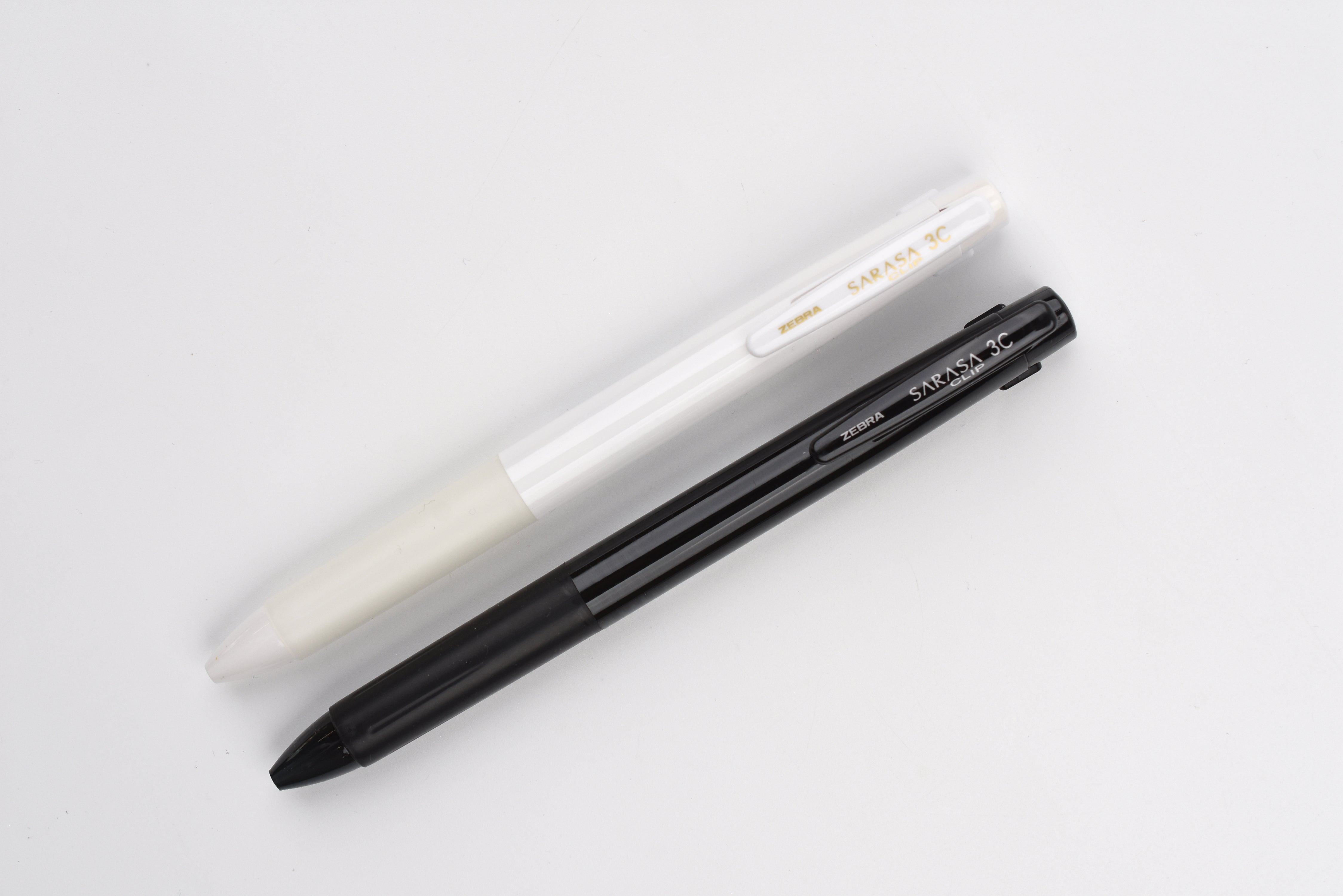 sarasuページ Students Favourite Zebra SARASA UNBOXING - YouTube