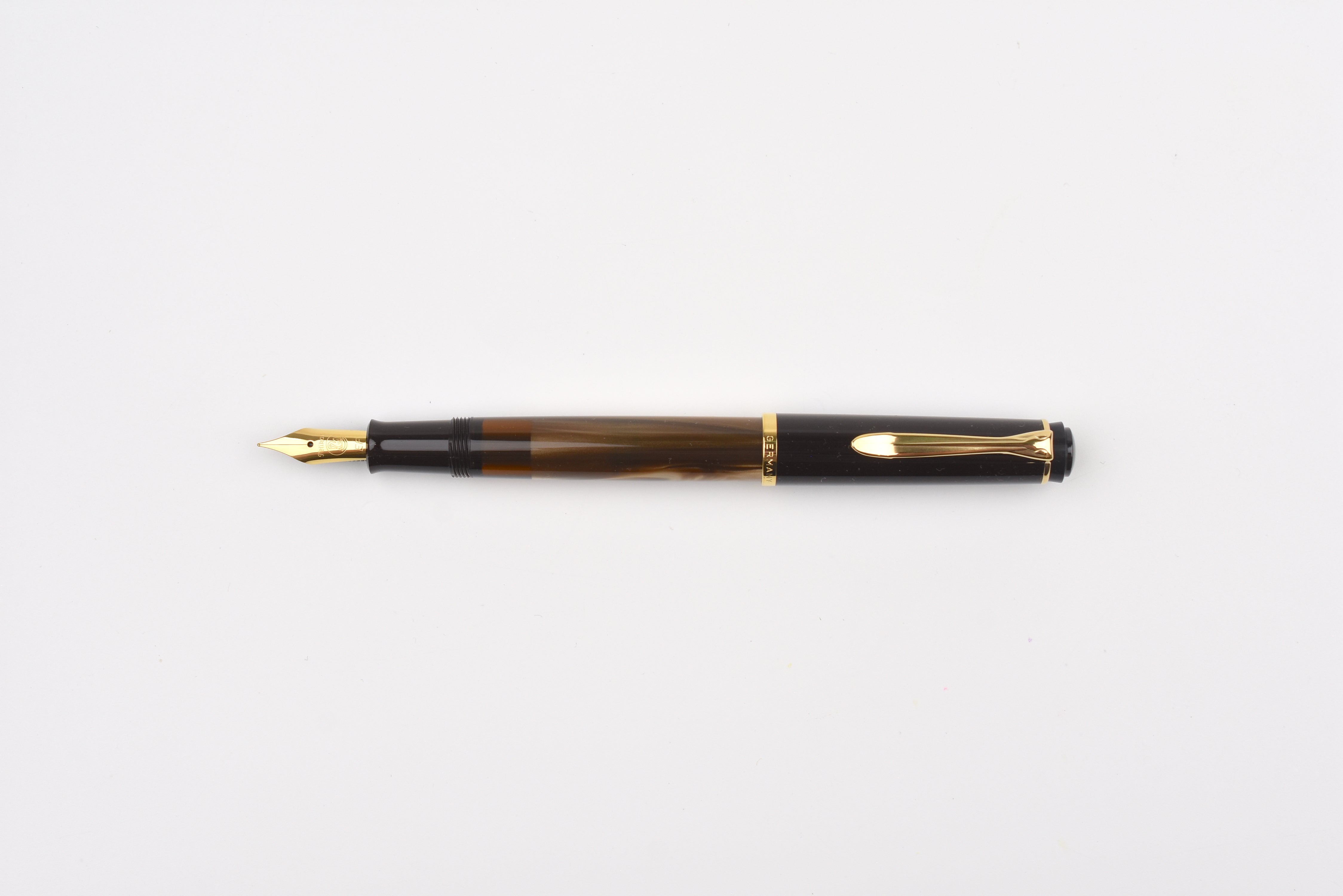 Pelikan M200 Fountain Pen - Classic - Brown Marble – Yoseka Stationery