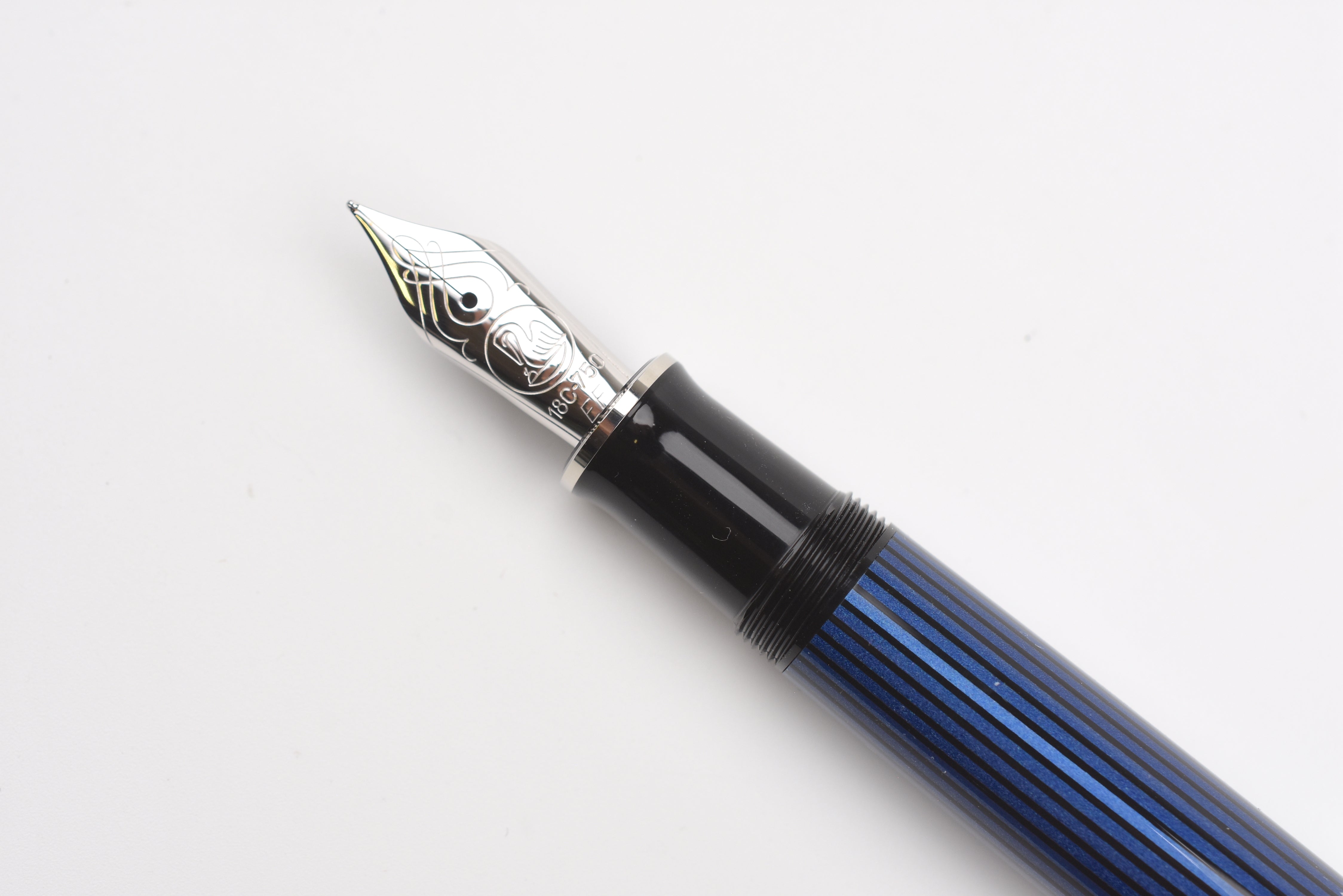 Pelikan M805 Fountain Pen - Souverän - Black-Blue – Yoseka Stationery