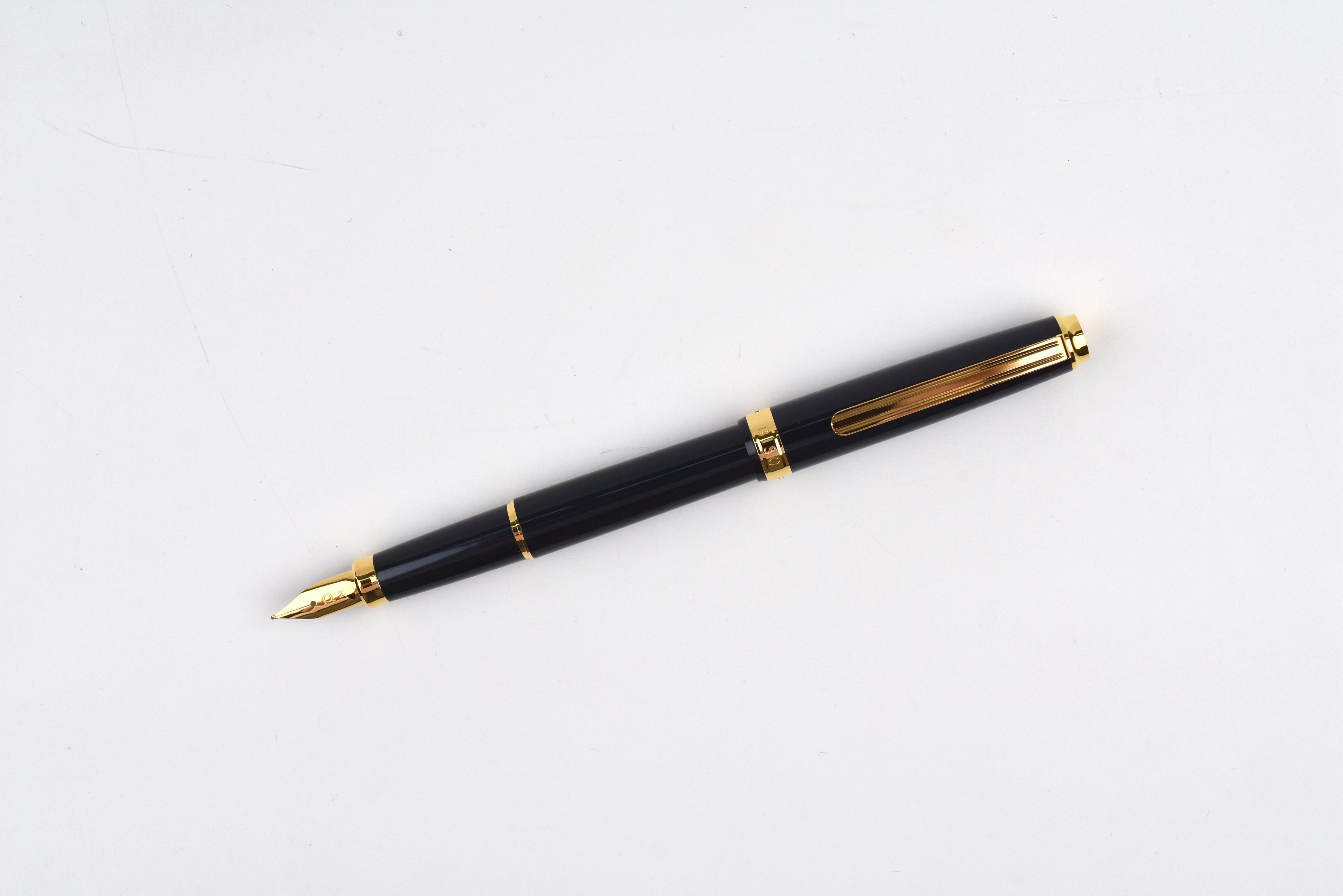 Platinum BISO Fountain Pen - Nebula Black