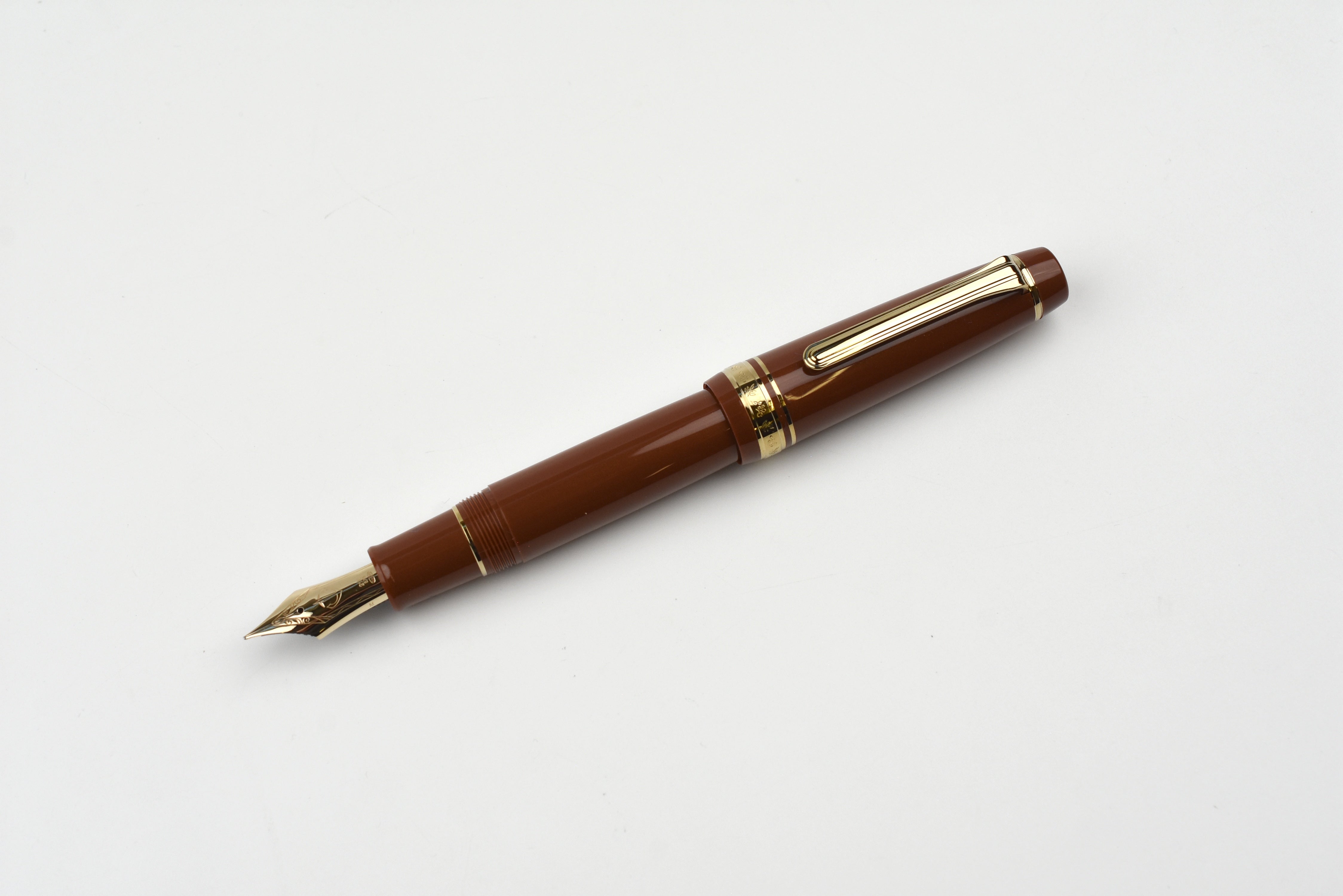 BUNGUBOX Original Oversized Fountain Pen - Kabayaki