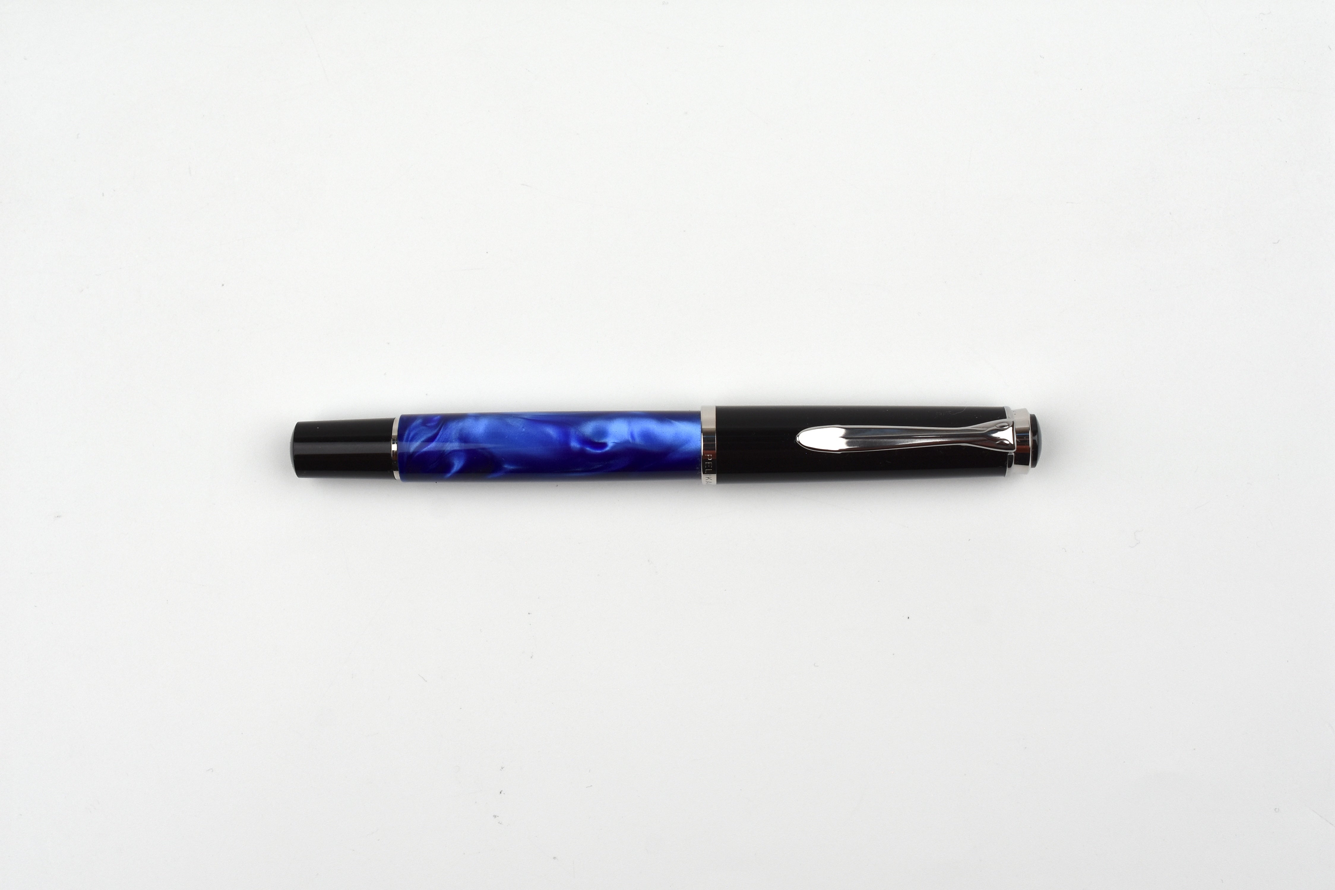 Pelikan M205 Fountain Pen - Classic - Blue Marble