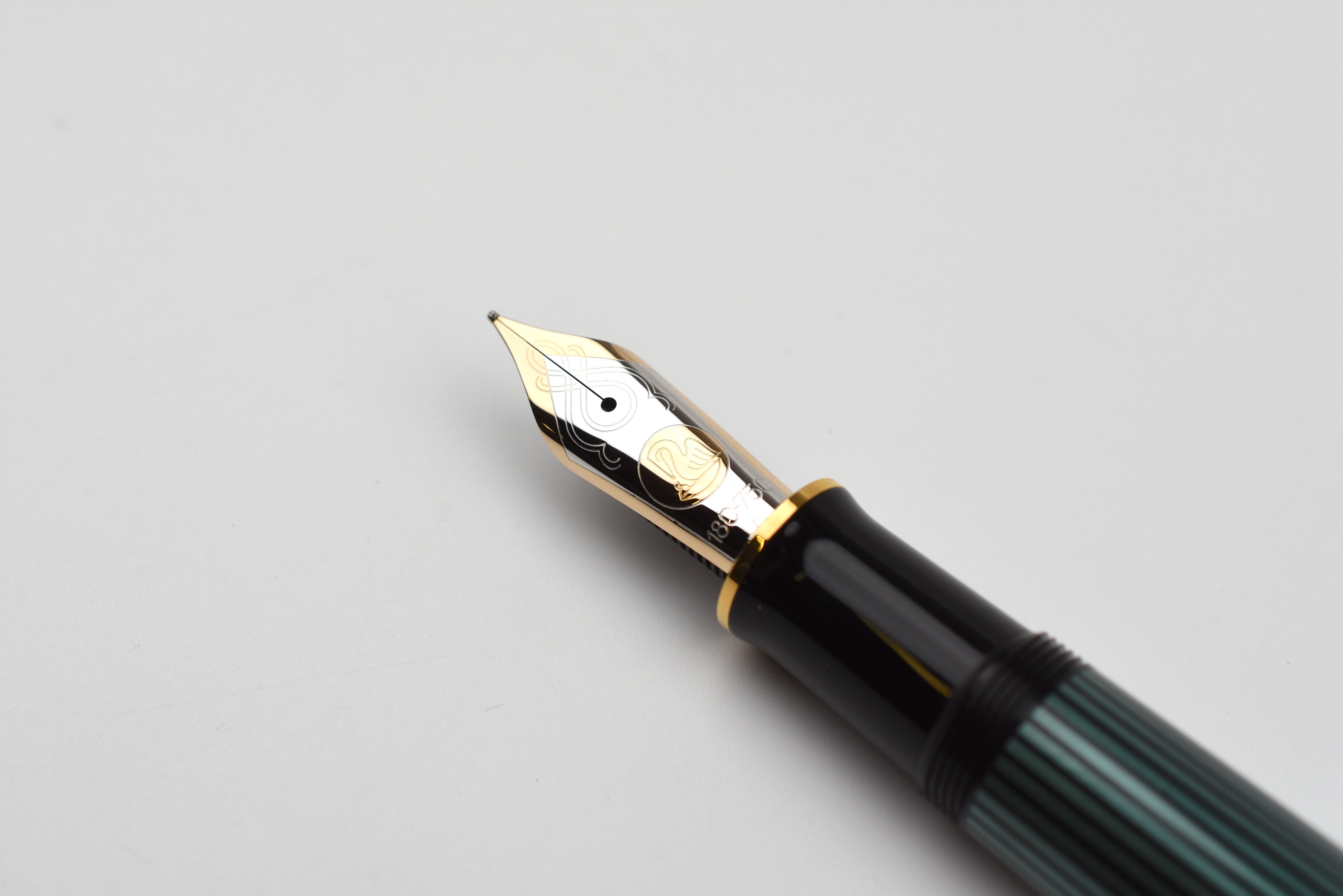 Pelikan M1000 Fountain Pen - Souverän - Black-Green – Yoseka