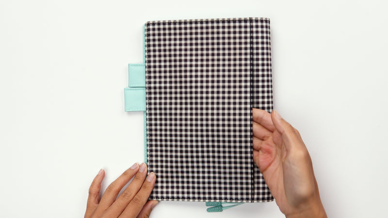 Hobonichi Hon A5 Paper Series: Black Gingham Agenda 2024 Giornaliera