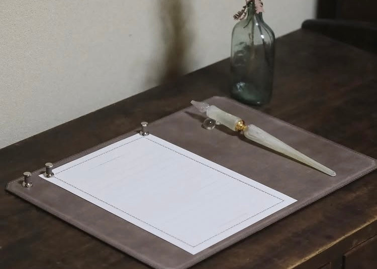 SHINARI Desk Mat with Magnet - A4