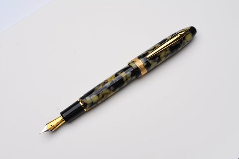 Laban Taroko Fountain Pen - Dark Forest