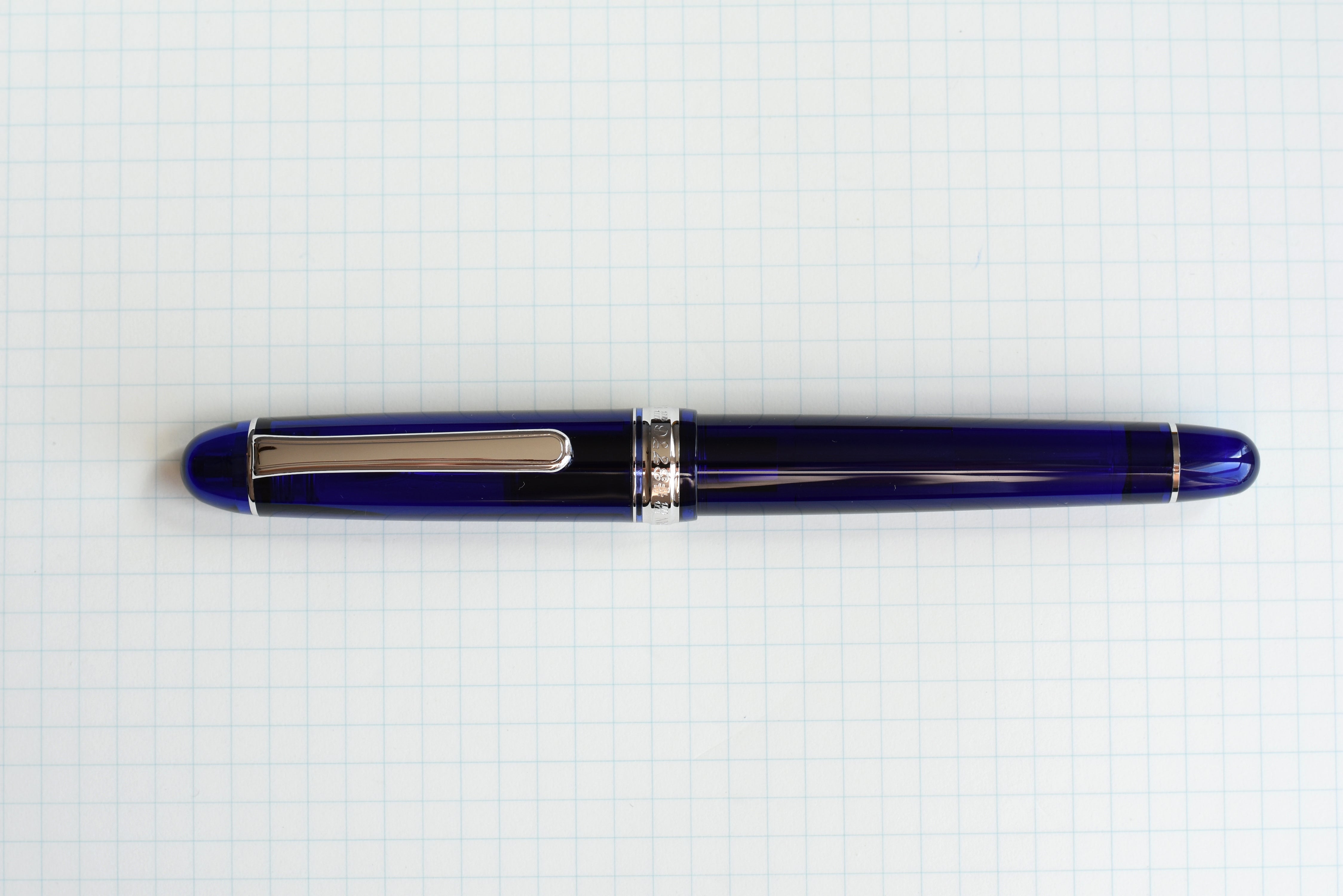PLATINUM Japanse vulpen # 3776 Century Rhodium Chartres Blue SF/blauw / 0,30-036 mm/handgemaakt/veer van 14-karaats goud/met geschenkdoos/vulpen PLATINUM Japanse vulpen # 3776 Century Rhodium Chartres Blue SF/blauw / 0,30-036 mm/handgemaakt/veer van 14-karaats goud/met geschenkdoos/vulpen