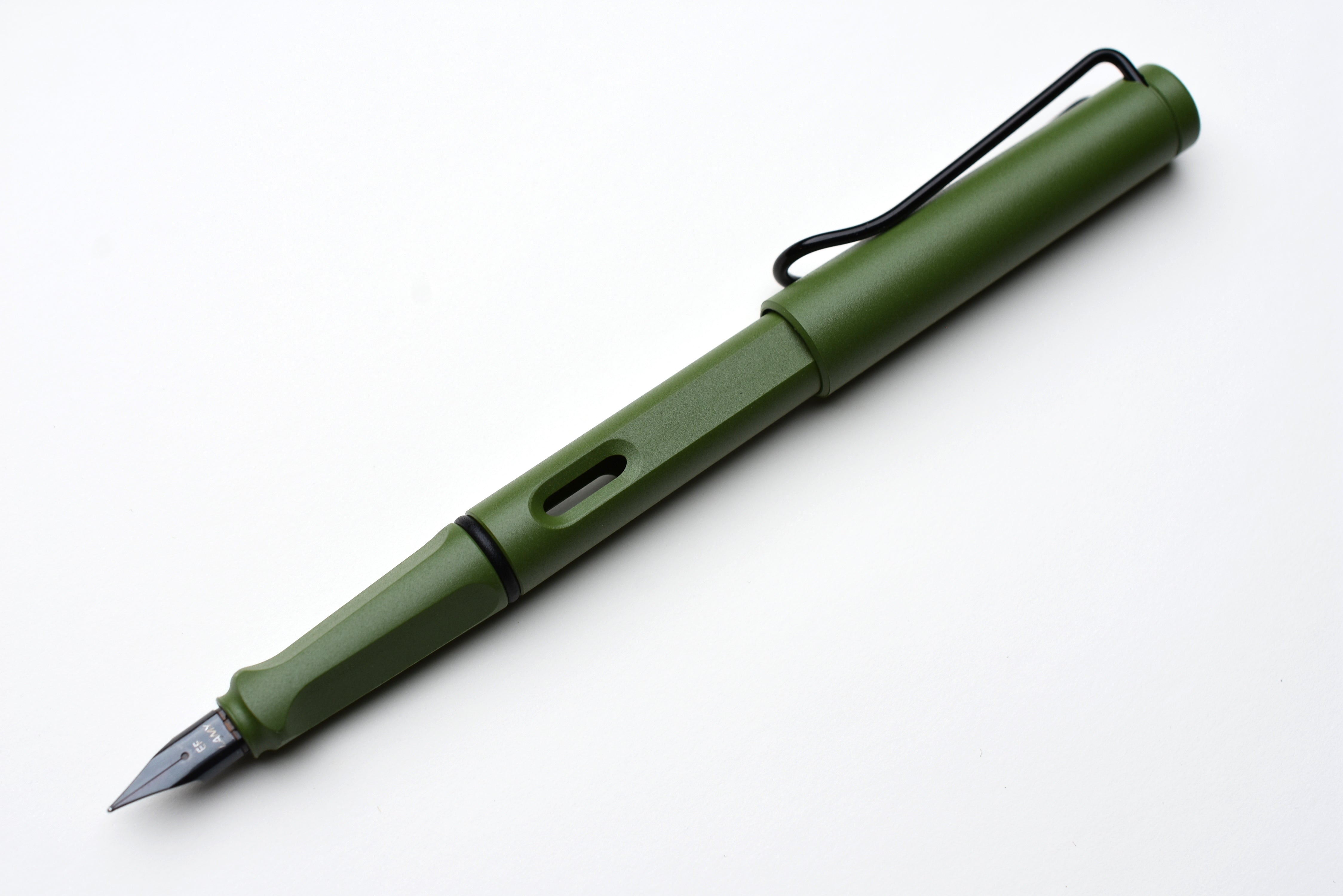 LAMY Safari Fountain Pen Savannah Green Special Edition