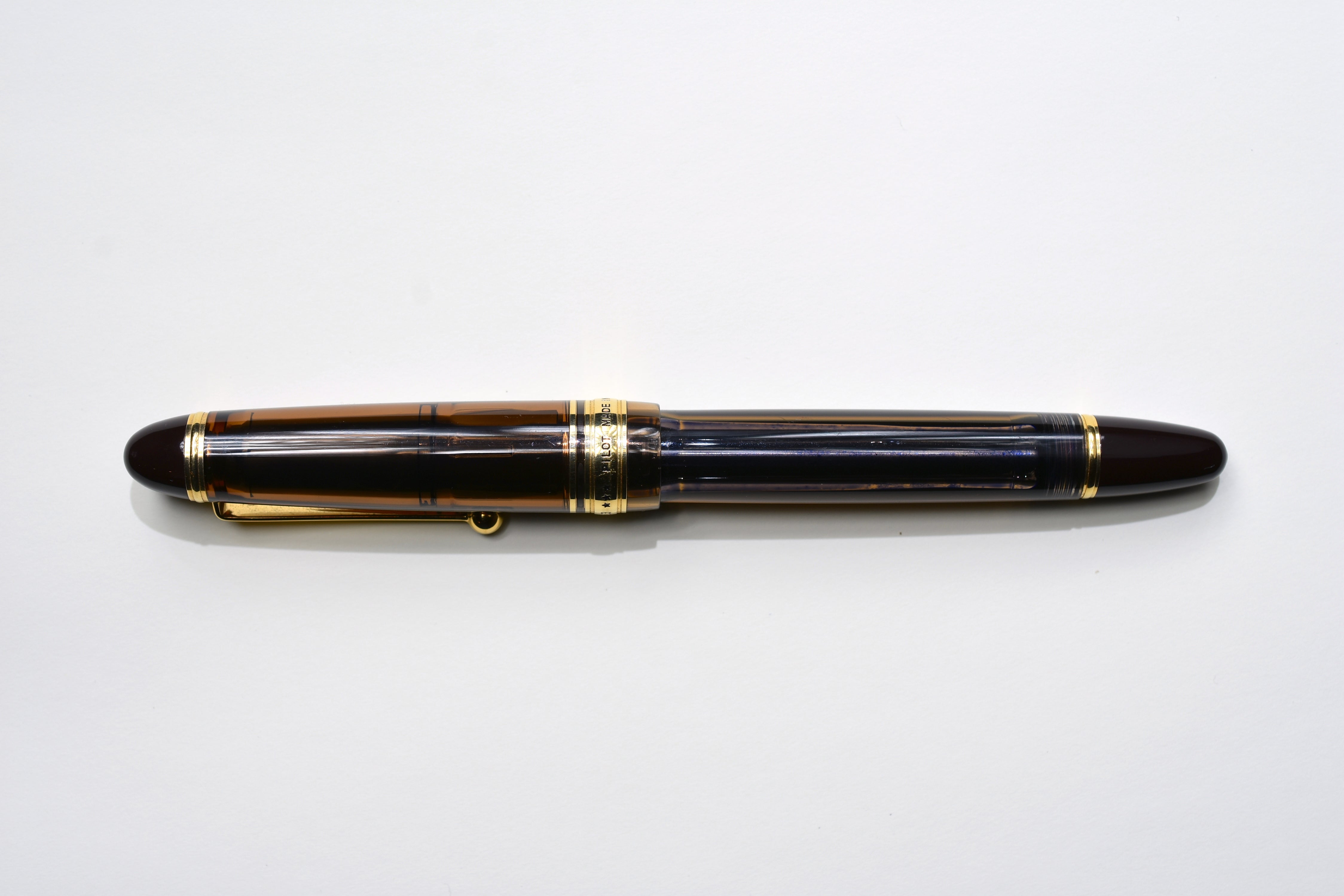 Pilot Custom 823 - Amber