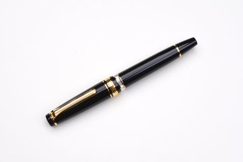 Sailor Pro Gear Realo Fountain Pen - Black/Gold Trim