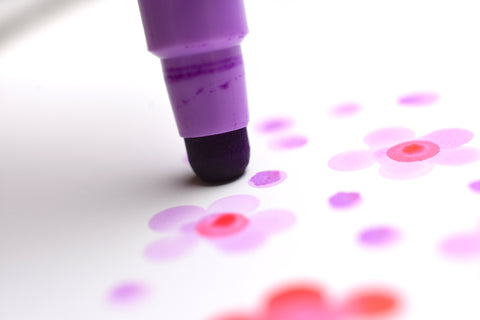 Kuretake ZIG Clean Color Dot Marker - 12 Colors Set