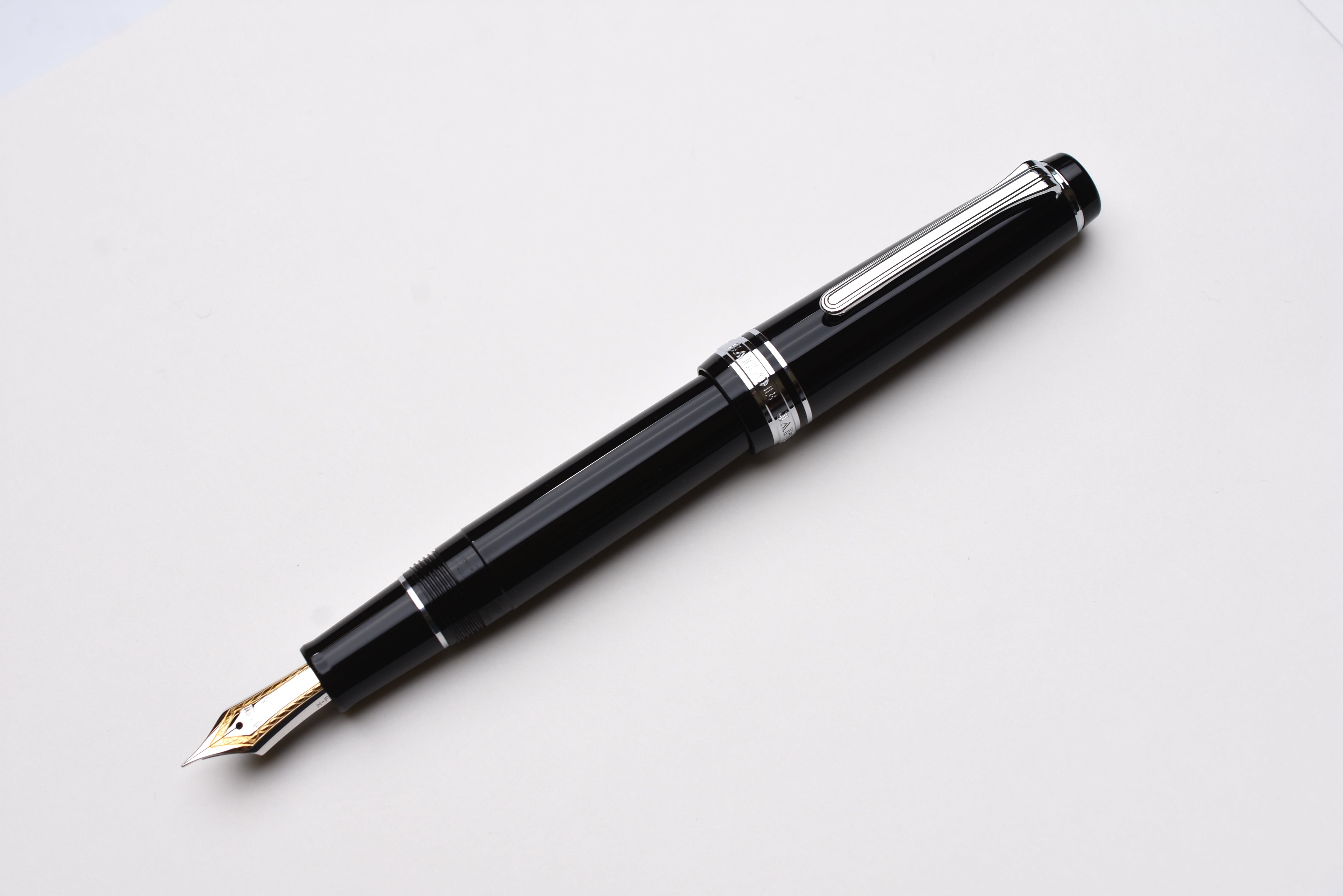 Sailor Pro Gear Fountain Pen – Black/Silver