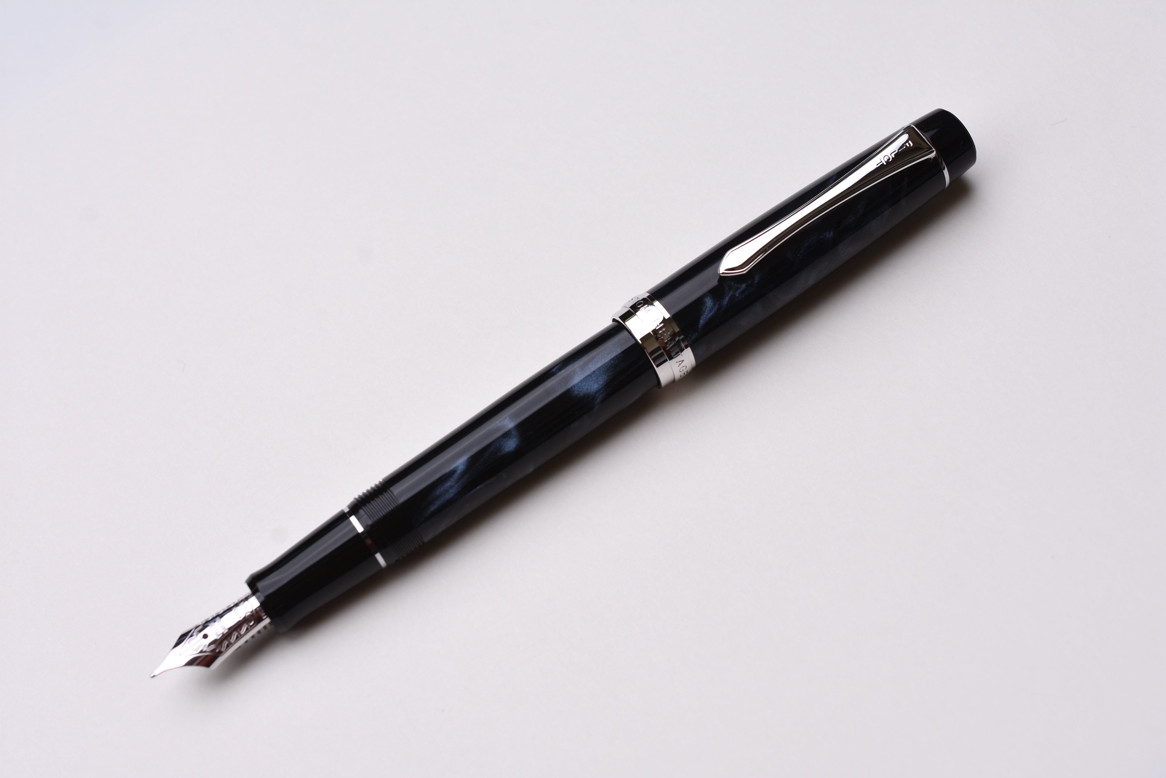 Pilot Custom Heritage SE Fountain Pen - Black Marble