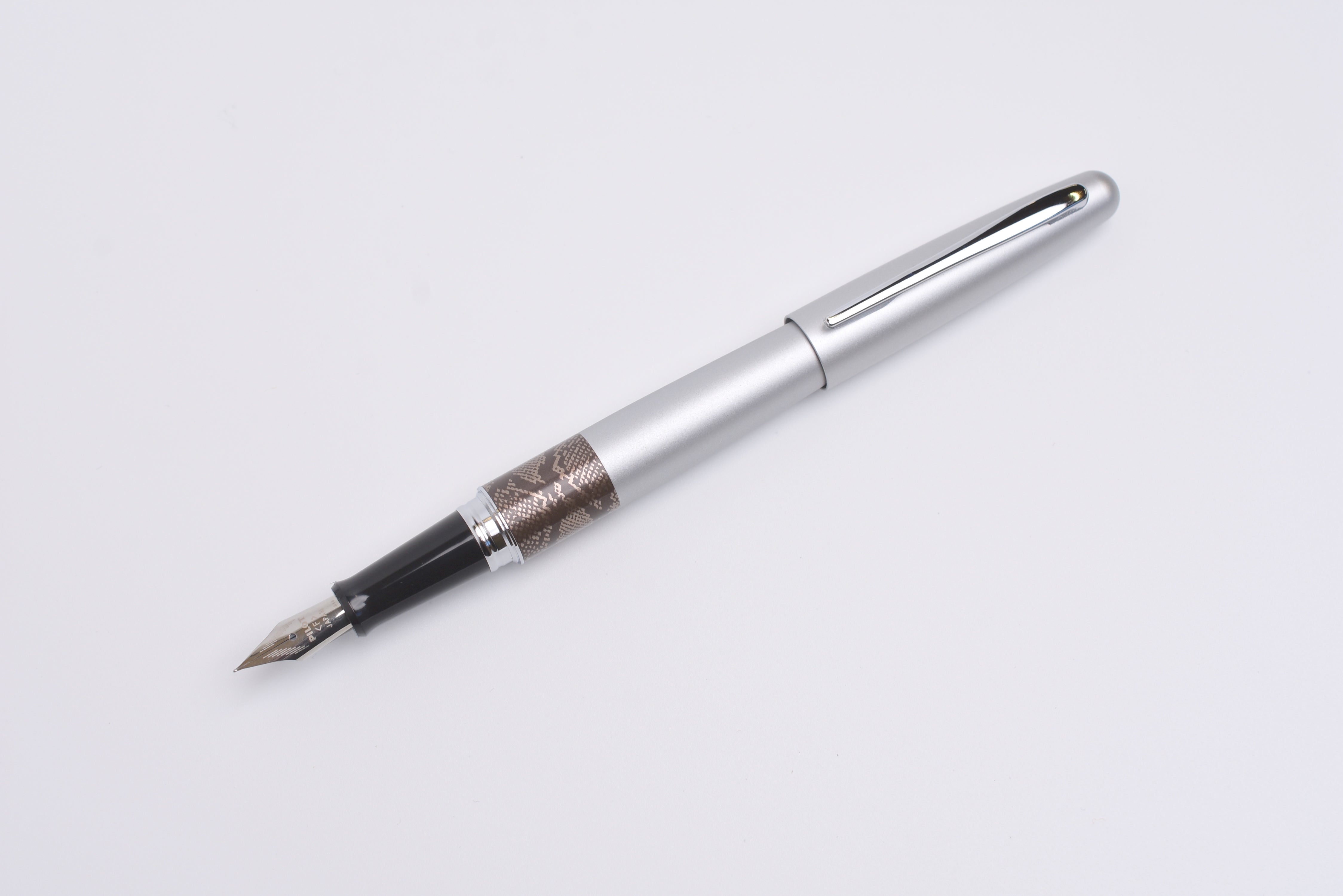 Pilot MR Metropolitan Fountain Pen - Animal - Python